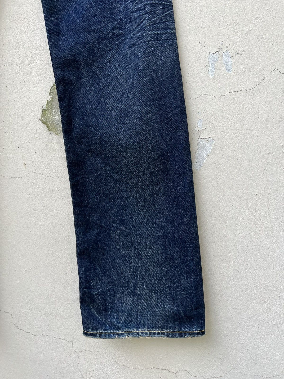 Levi's Vintage Clothing VTG 2005 LVC Levi’s 501 XX Trashed Look Denim Selvedge Jeans Size US 31 - 22 Thumbnail