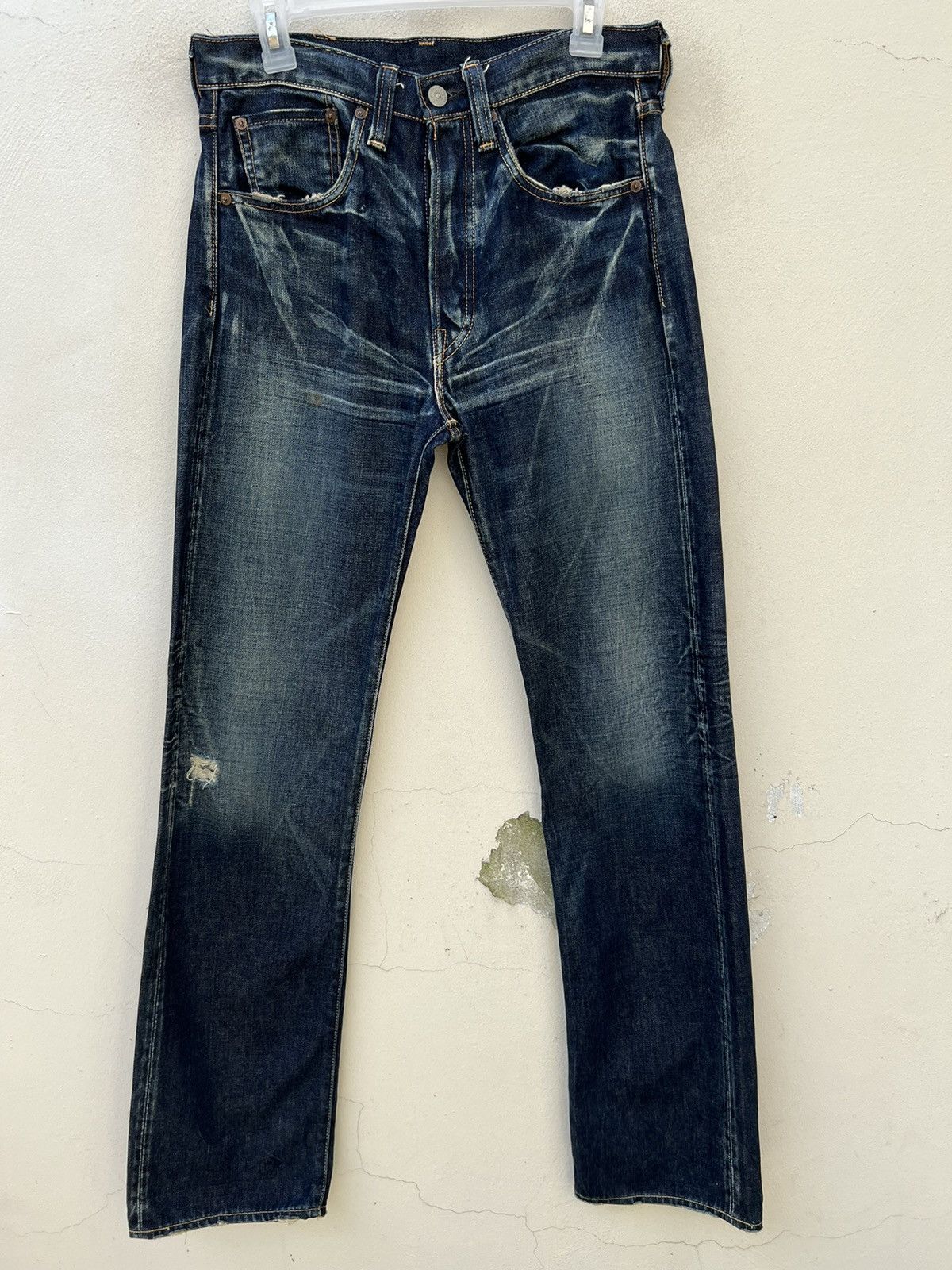 Levi's Vintage Clothing VTG 2005 LVC Levi’s 501 XX Trashed Look Denim Selvedge Jeans Size US 31 - 6 Thumbnail