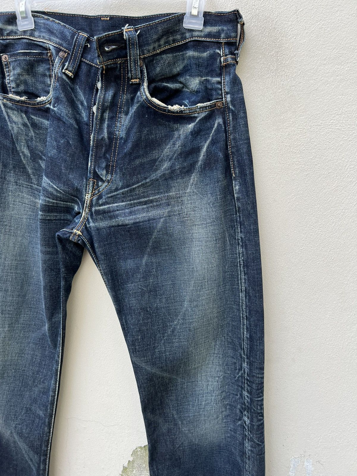 Levi's Vintage Clothing VTG 2005 LVC Levi’s 501 XX Trashed Look Denim Selvedge Jeans Size US 31 - 12 Thumbnail