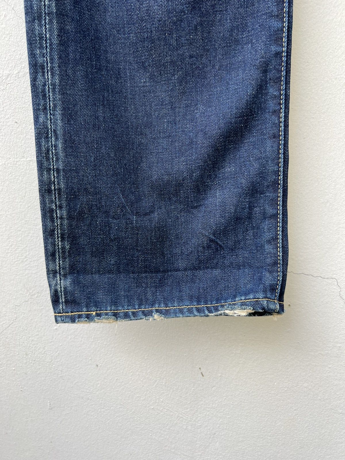 Levi's Vintage Clothing VTG 2005 LVC Levi’s 501 XX Trashed Look Denim Selvedge Jeans Size US 31 - 11 Thumbnail