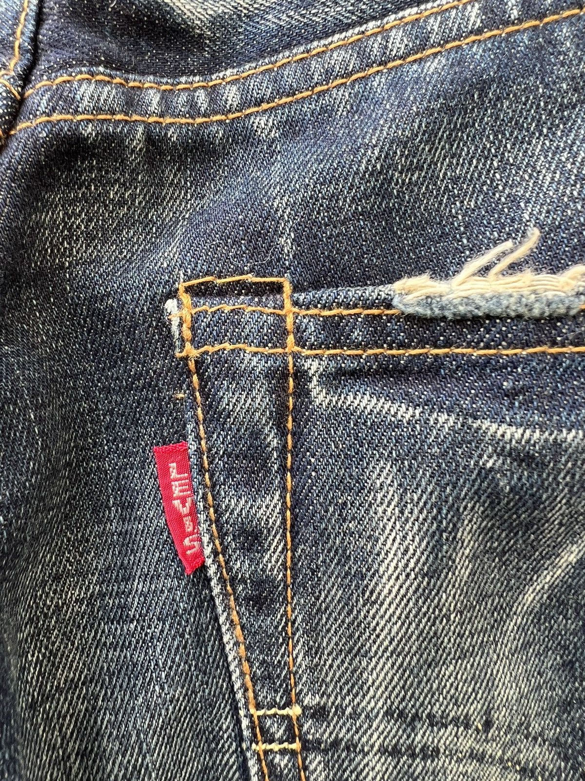 Levi's Vintage Clothing VTG 2005 LVC Levi’s 501 XX Trashed Look Denim Selvedge Jeans Size US 31 - 21 Thumbnail