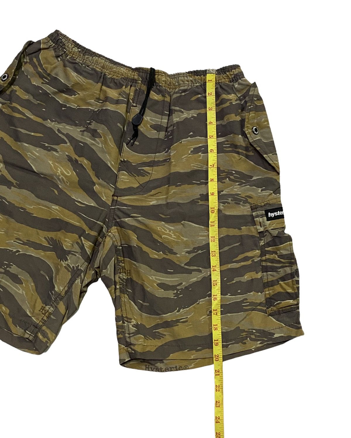 Hysteric Glamour Vintage 90s Hysteric Glamour Tiger Stripe Cargo Short Pants Size US 34 / EU 50 - 5 Thumbnail