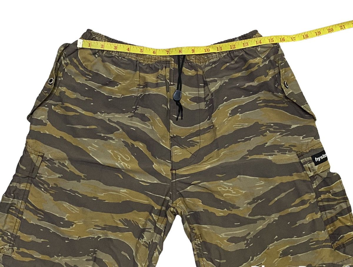 Hysteric Glamour Vintage 90s Hysteric Glamour Tiger Stripe Cargo Short Pants Size US 34 / EU 50 - 4 Thumbnail