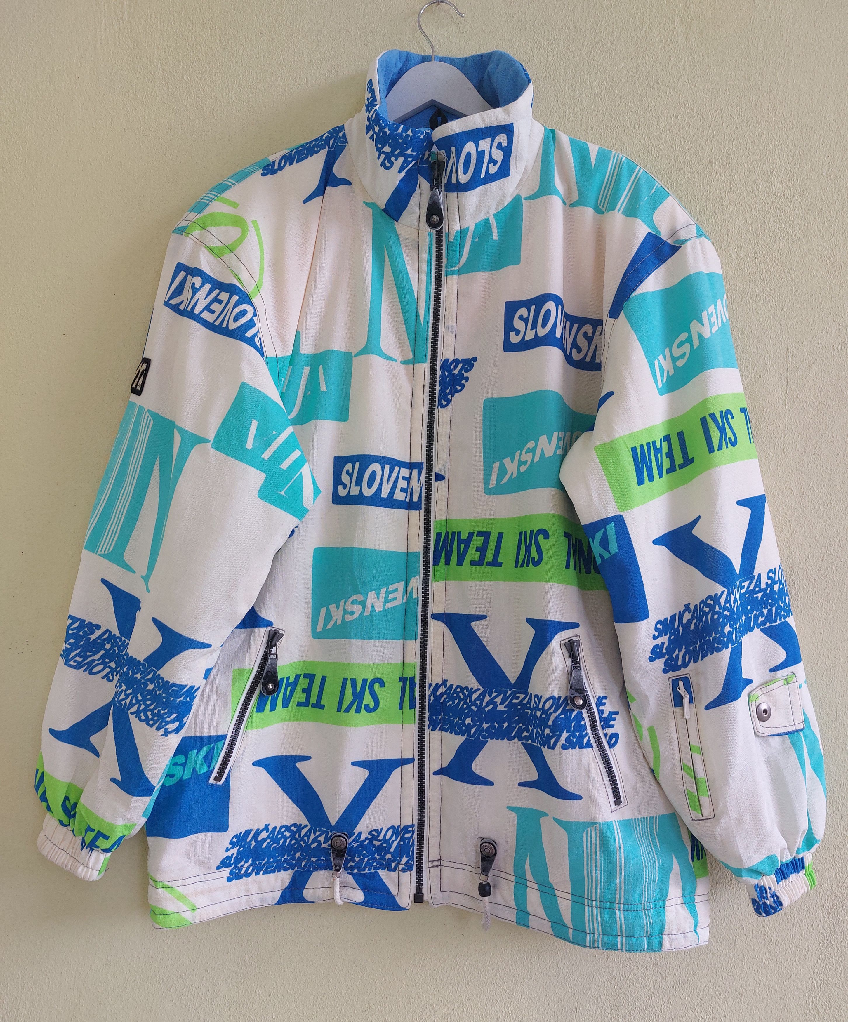 Vtg MIZUNO over printed winter jacket