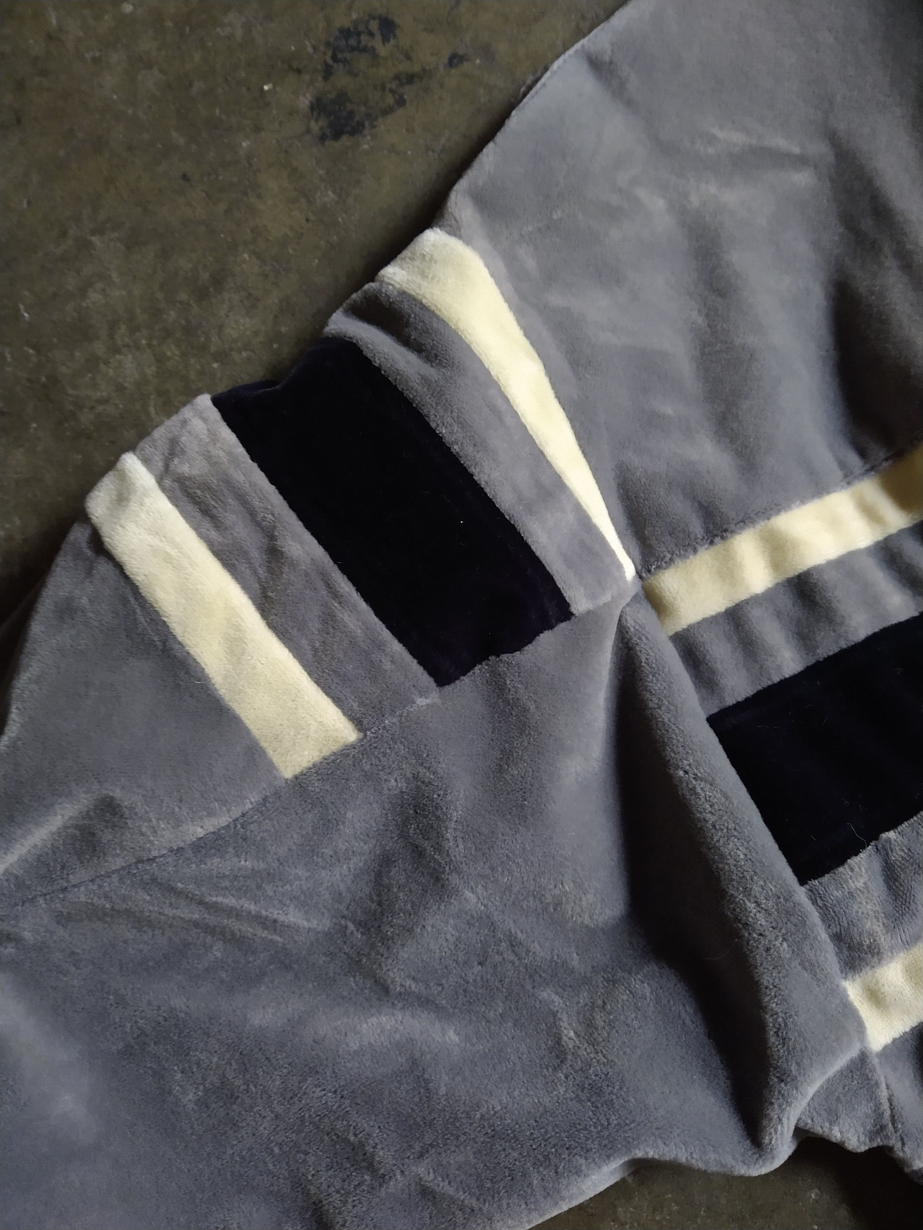Christian Dior Monsieur Vintage Christian Dior Velvet Zip Up Shirt Size Medium Gray Size US M / EU 48-50 / 2 - 4 Thumbnail