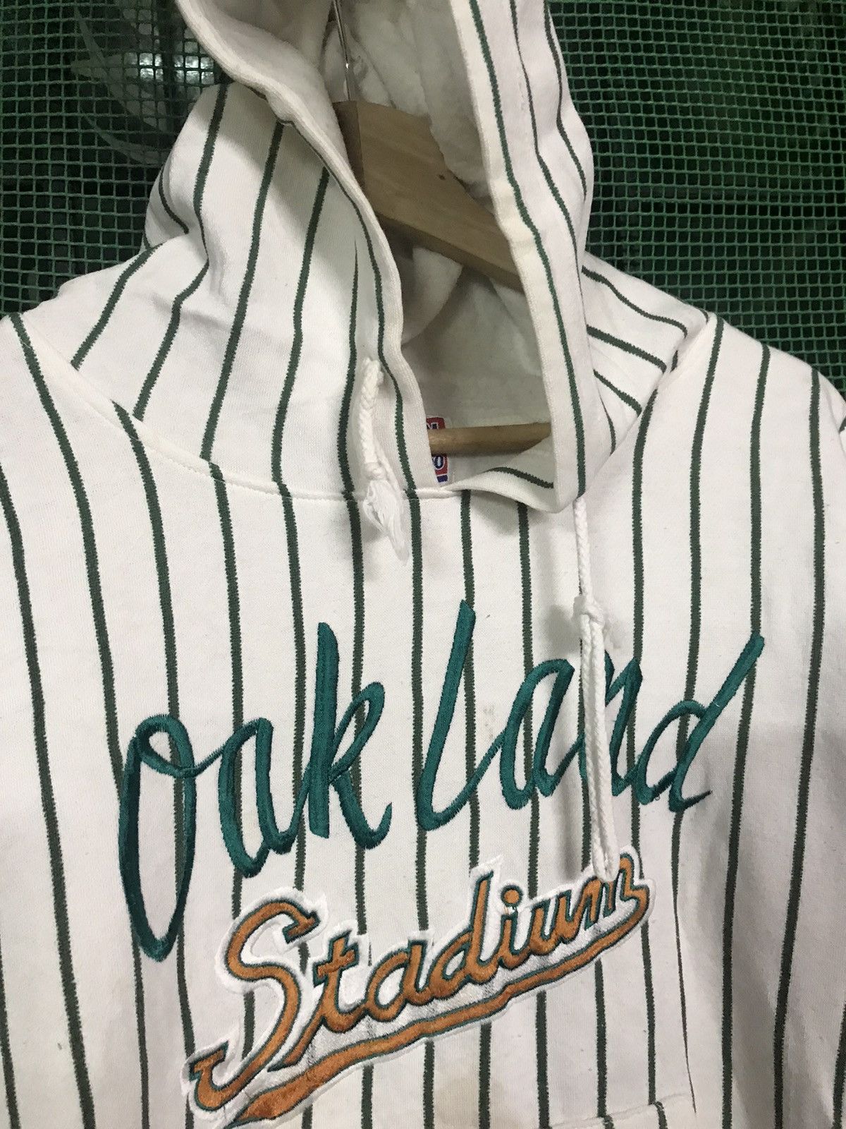 Other Oakland Stadium Hoodie Pullover Size US L / EU 52-54 / 3 - 3 Thumbnail