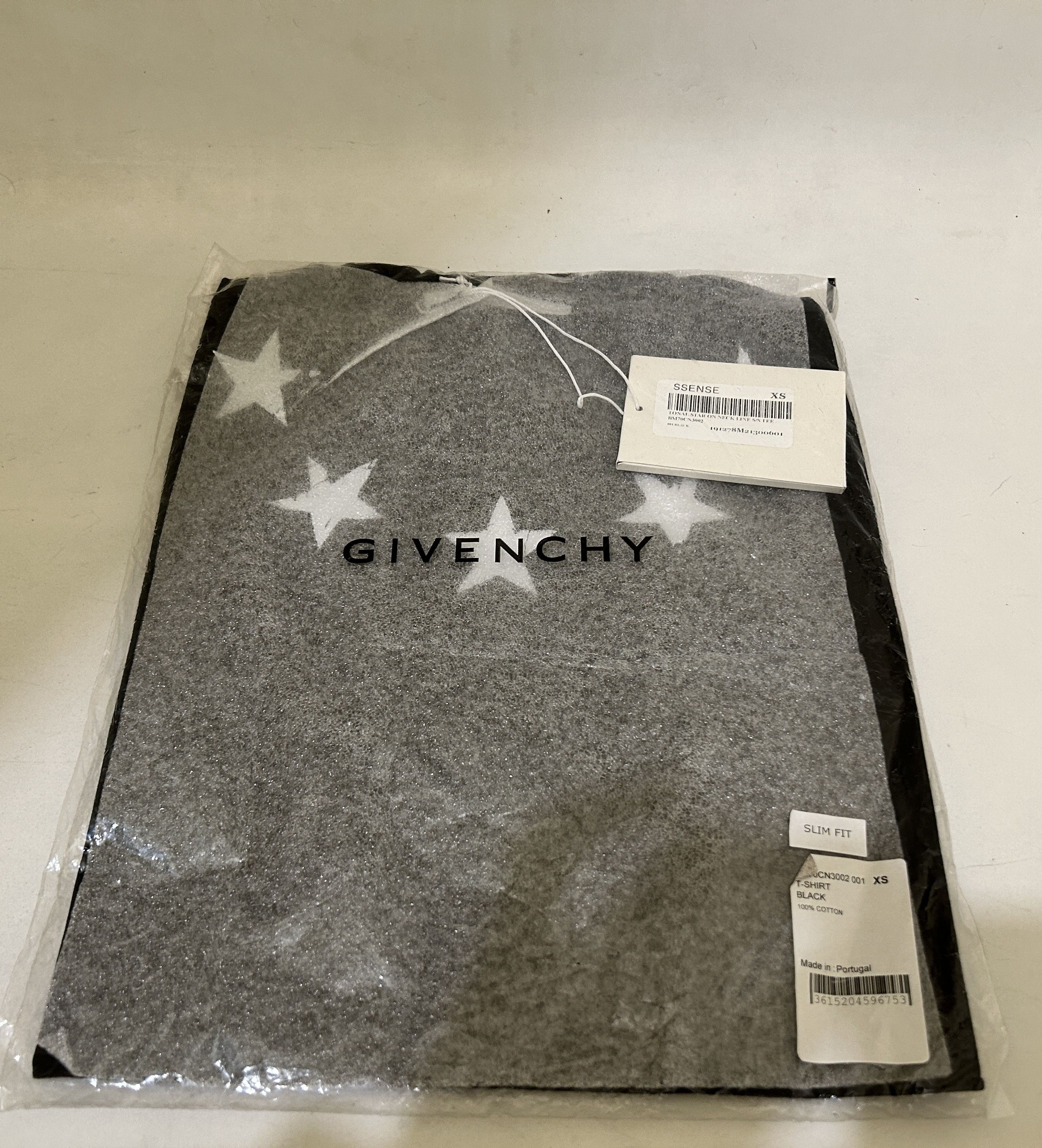 Givenchy GIVENCHY DISTRESSED VINTAGE STARS TEE BLACK Size US XS / EU 42 / 0 - 7 Thumbnail