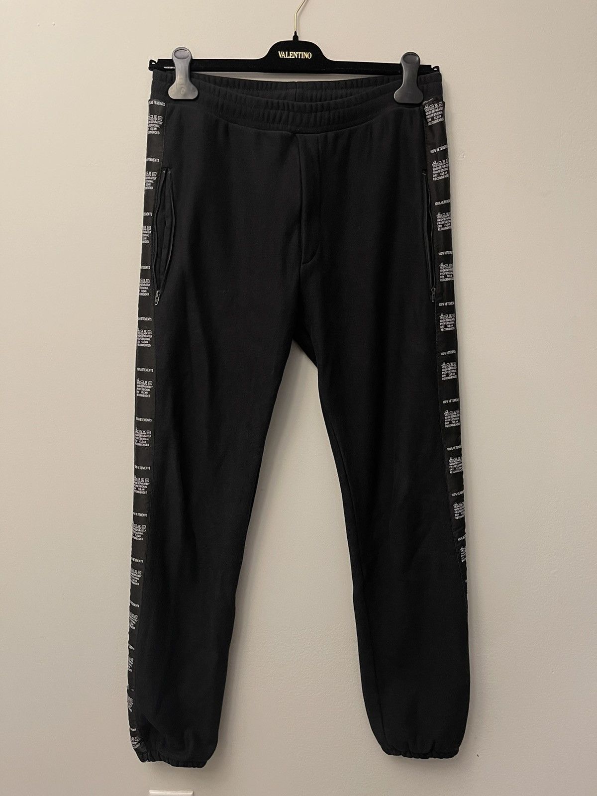 image of Vetements 18Ss Tape Sweatpants in Black, Men's (Size 40)