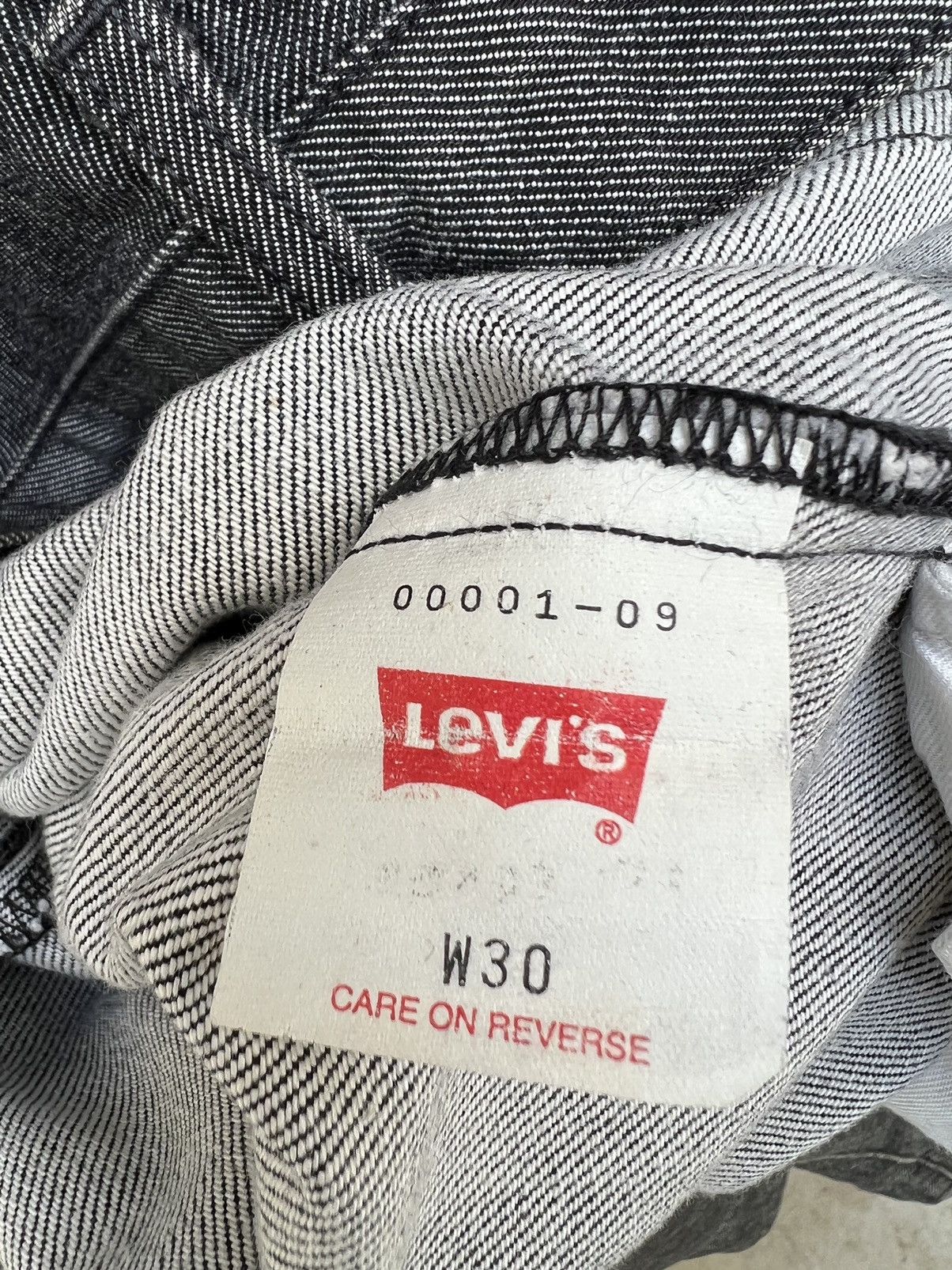 Levi's Vintage 2000s Levi’s Engineered Sun Faded Grey Jeans Size US 30 / EU 46 - 24 Thumbnail