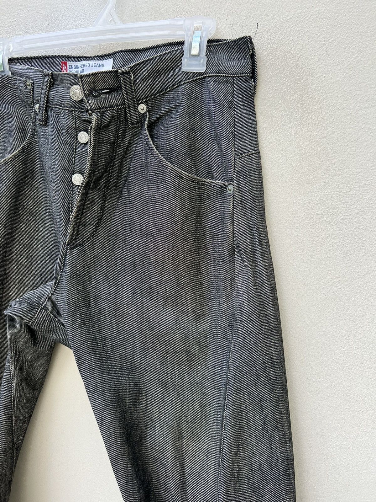 Levi's Vintage 2000s Levi’s Engineered Sun Faded Grey Jeans Size US 30 / EU 46 - 13 Thumbnail