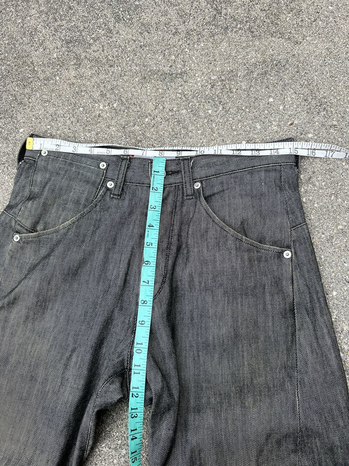 Levi's Vintage 2000s Levi’s Engineered Sun Faded Grey Jeans Size US 30 / EU 46 - 2 Thumbnail