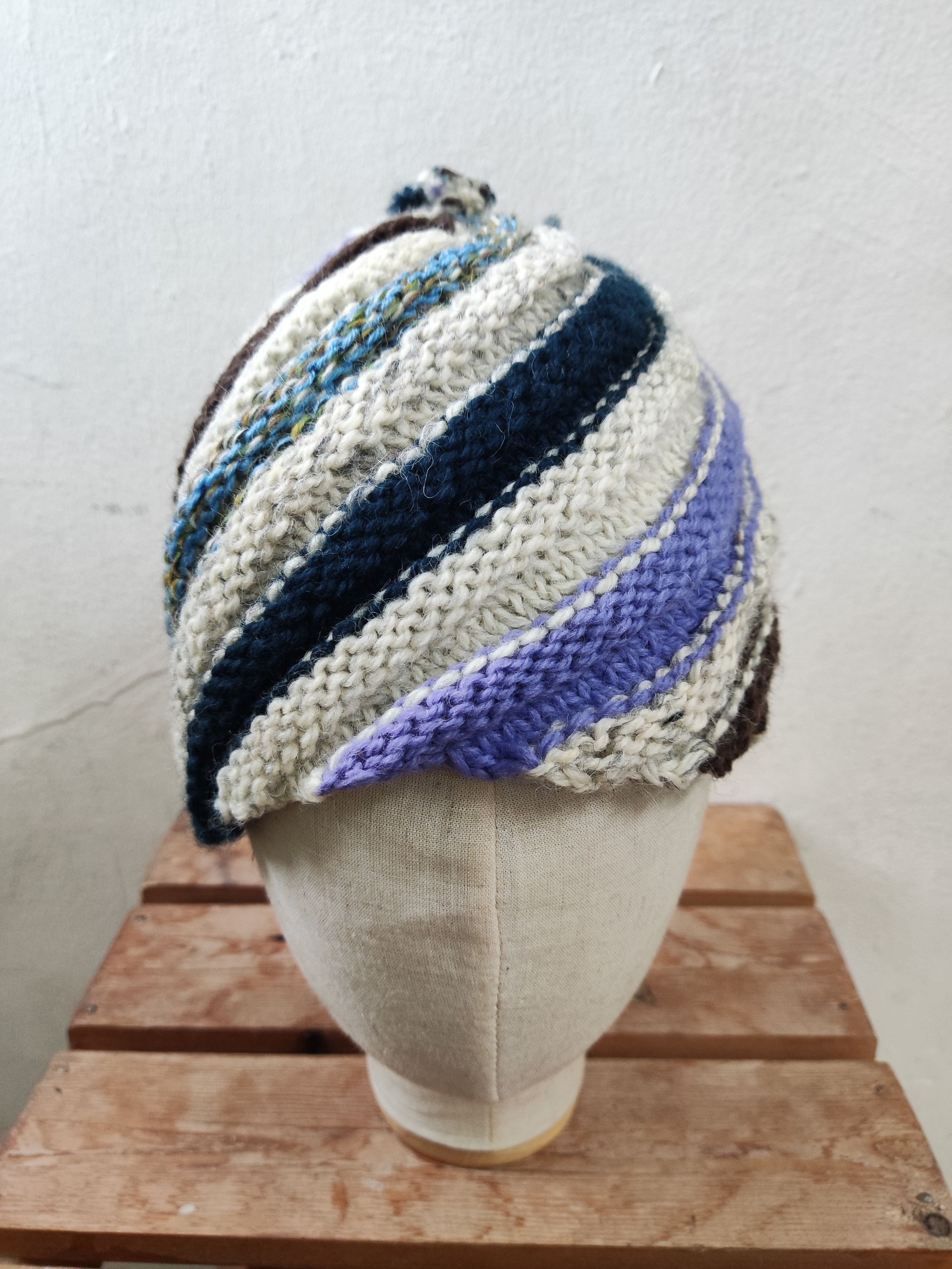 Japanese Brand Japanese Multicolor Twisted Striped Beanie Hat Size ONE SIZE - 1 Thumbnail
