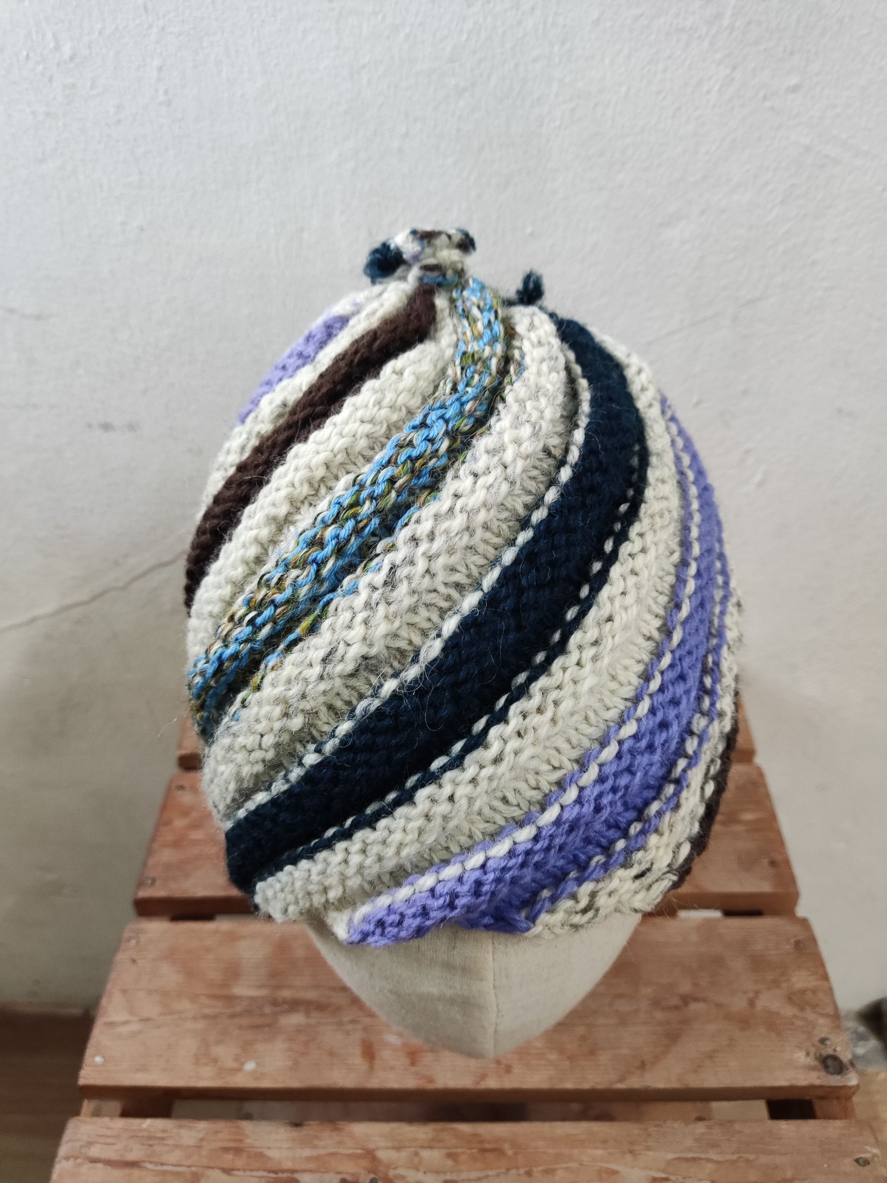 Japanese Brand Japanese Multicolor Twisted Striped Beanie Hat Size ONE SIZE - 2 Thumbnail