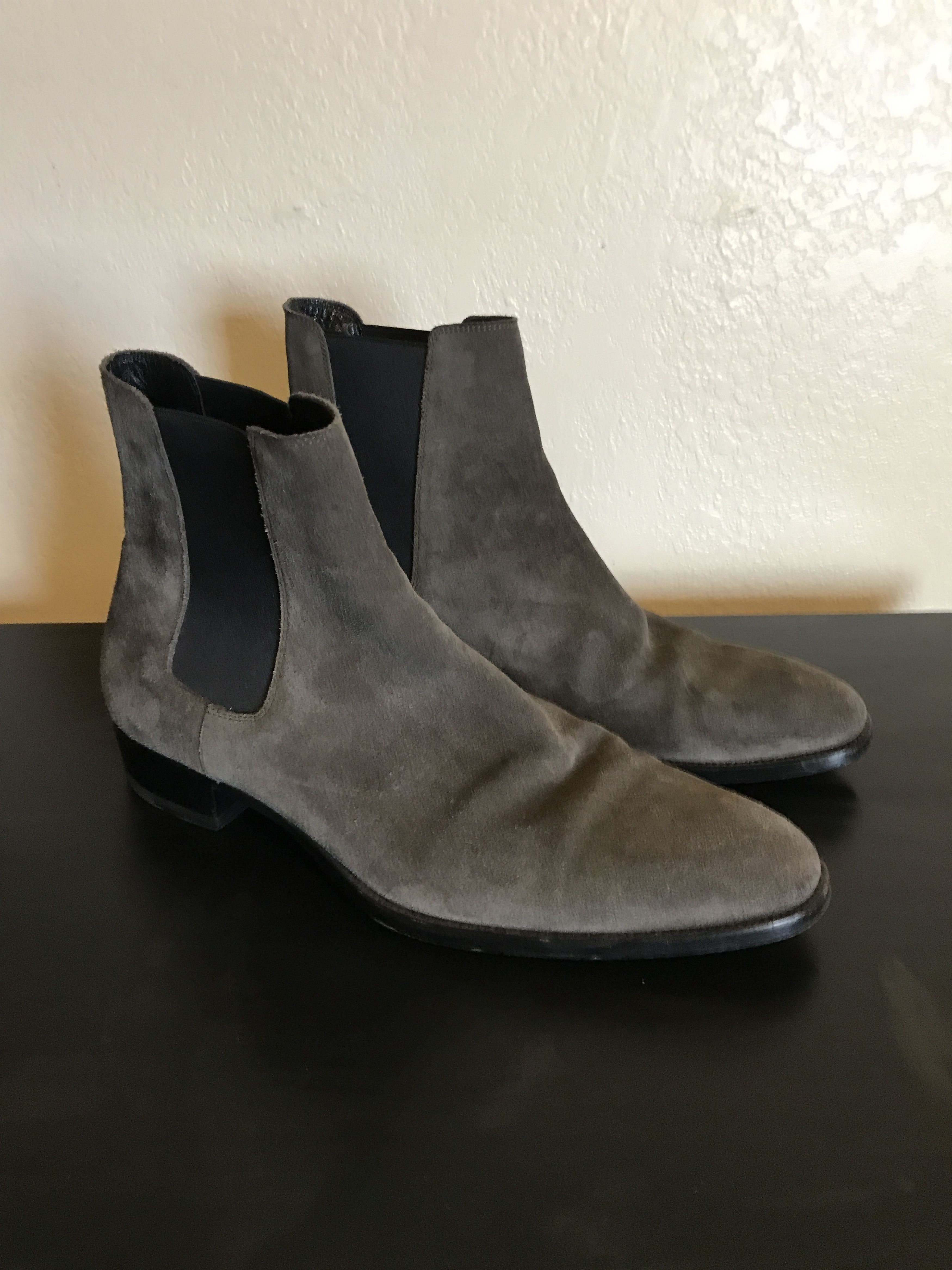 Saint Laurent Paris Chelsea Boots [GREAT DEAL!] | Grailed