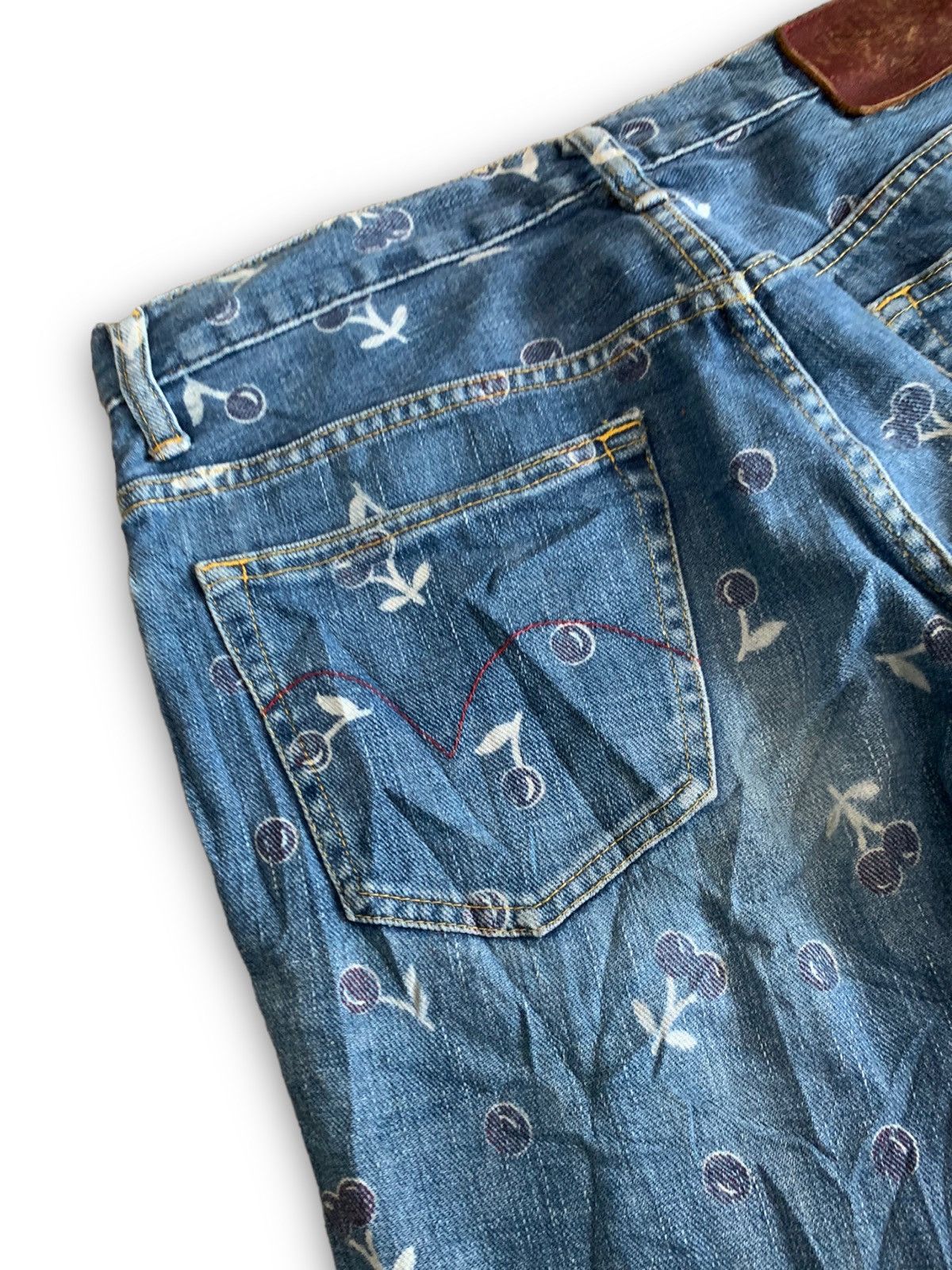 Hysteric Glamour HYSTERIC GLAMOUR CHERRY JAPANESE BRAND JEANS DENIM Size US 31 - 15 Thumbnail