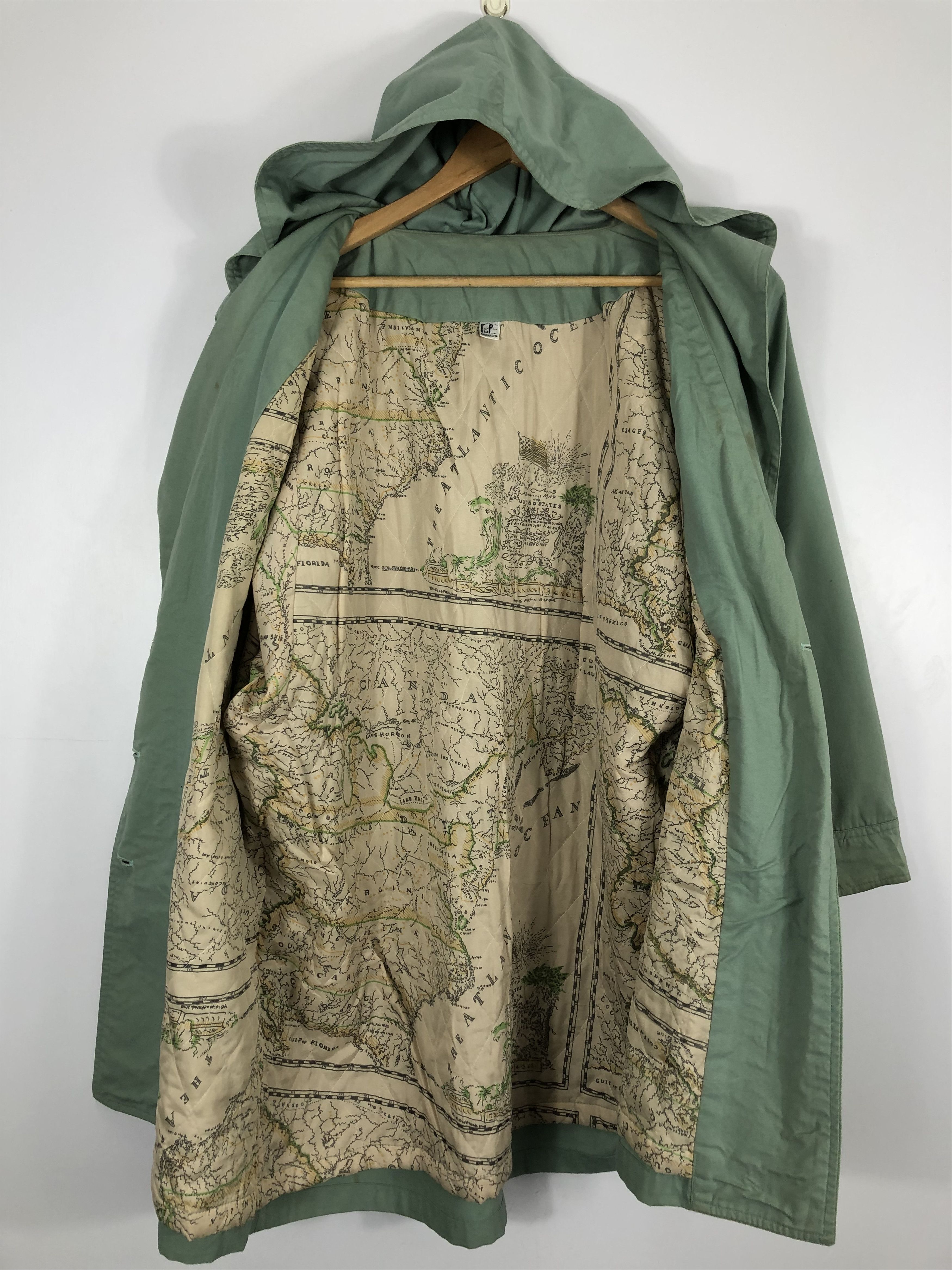 Vintage Vintage 90s World Map Style Jacket Parka J0451 Size US L / EU 52-54 / 3 - 1 Thumbnail