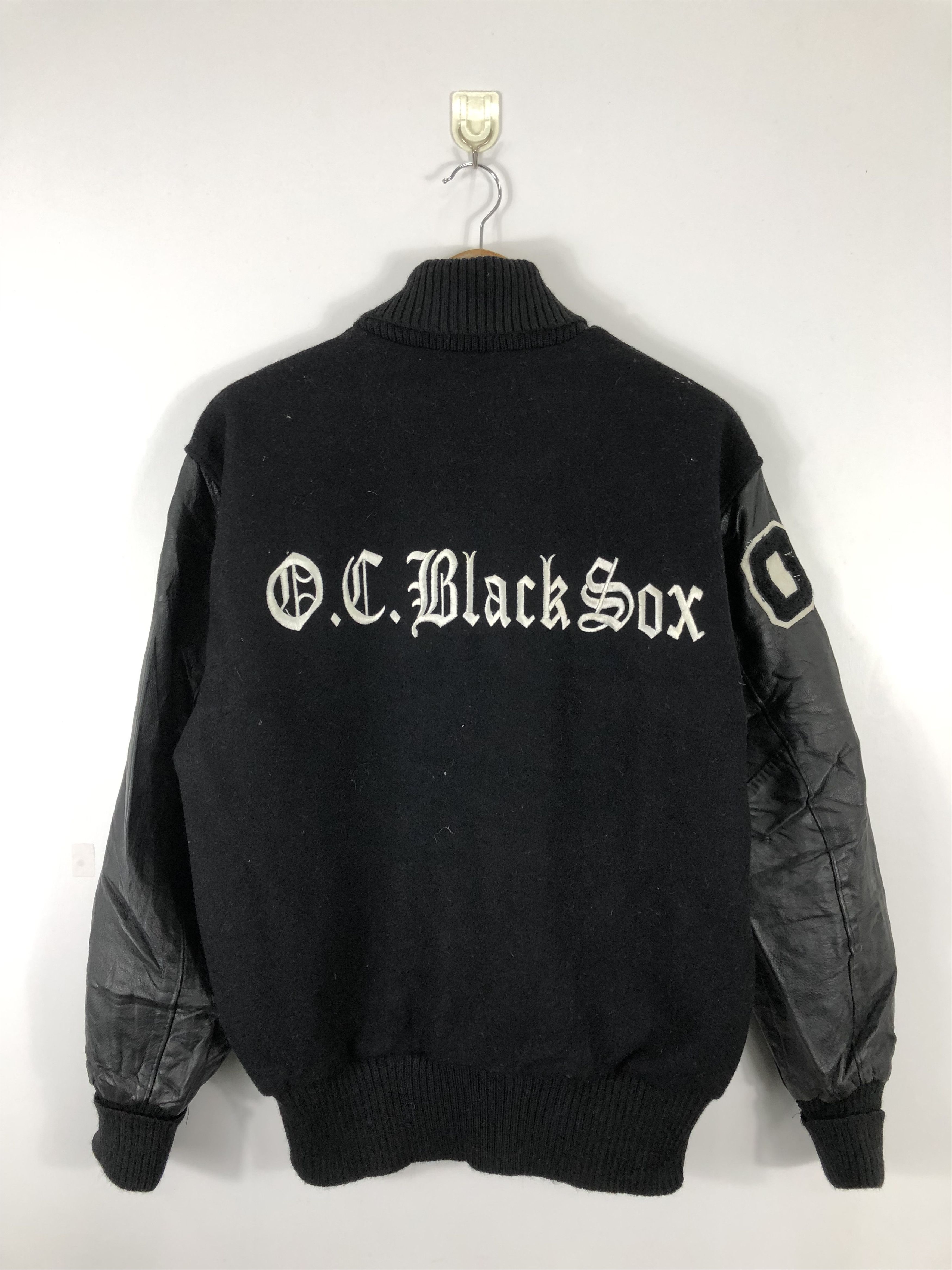 Vintage Vintage 90s O.C Black Sox Varsity Sleeve Leather V0234 Size US M / EU 48-50 / 2 - 3 Thumbnail