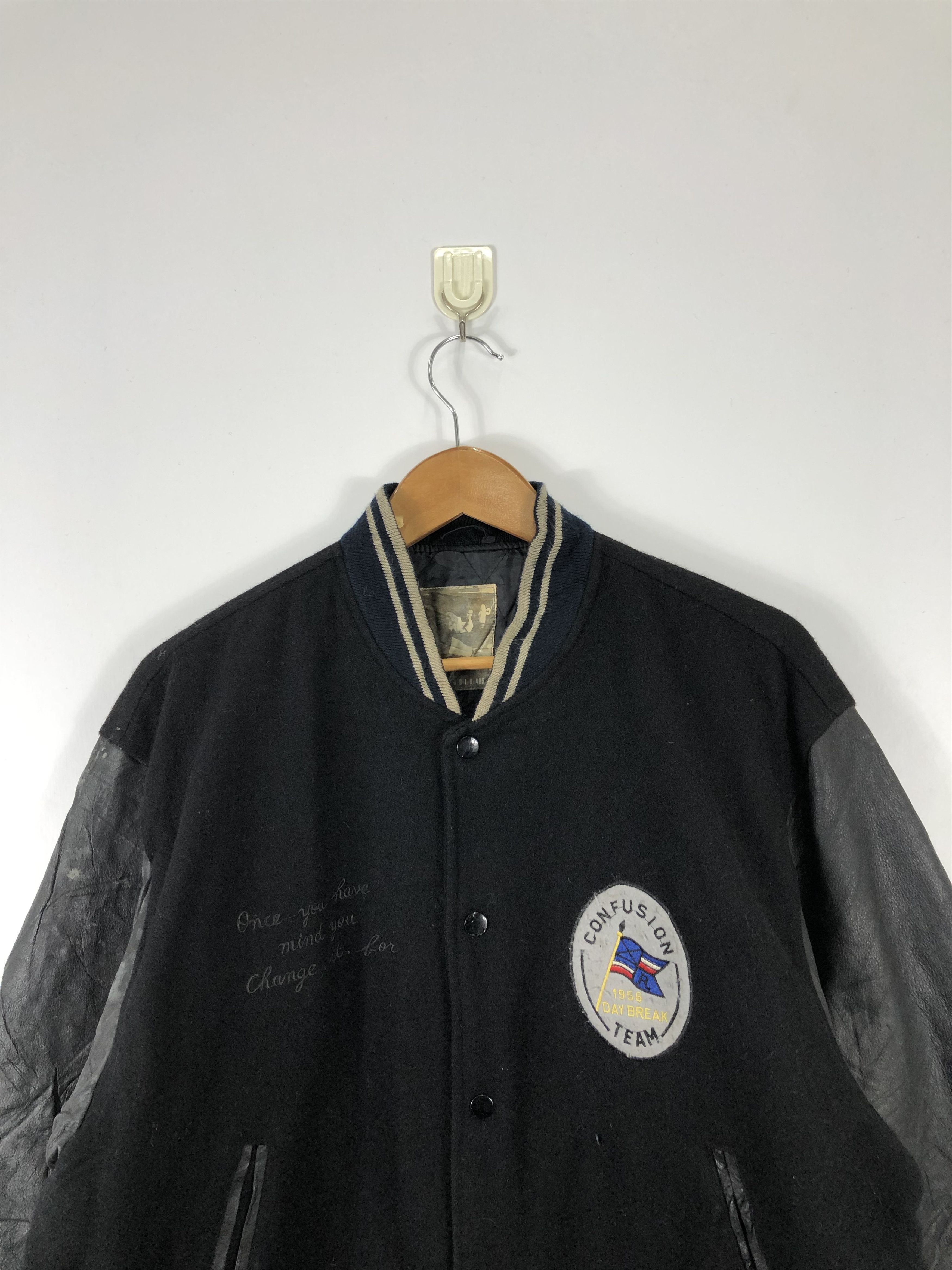 Vintage Vintage 80s Embroidered Varsity Jacket Leather V0235 Size US L / EU 52-54 / 3 - 2 Thumbnail