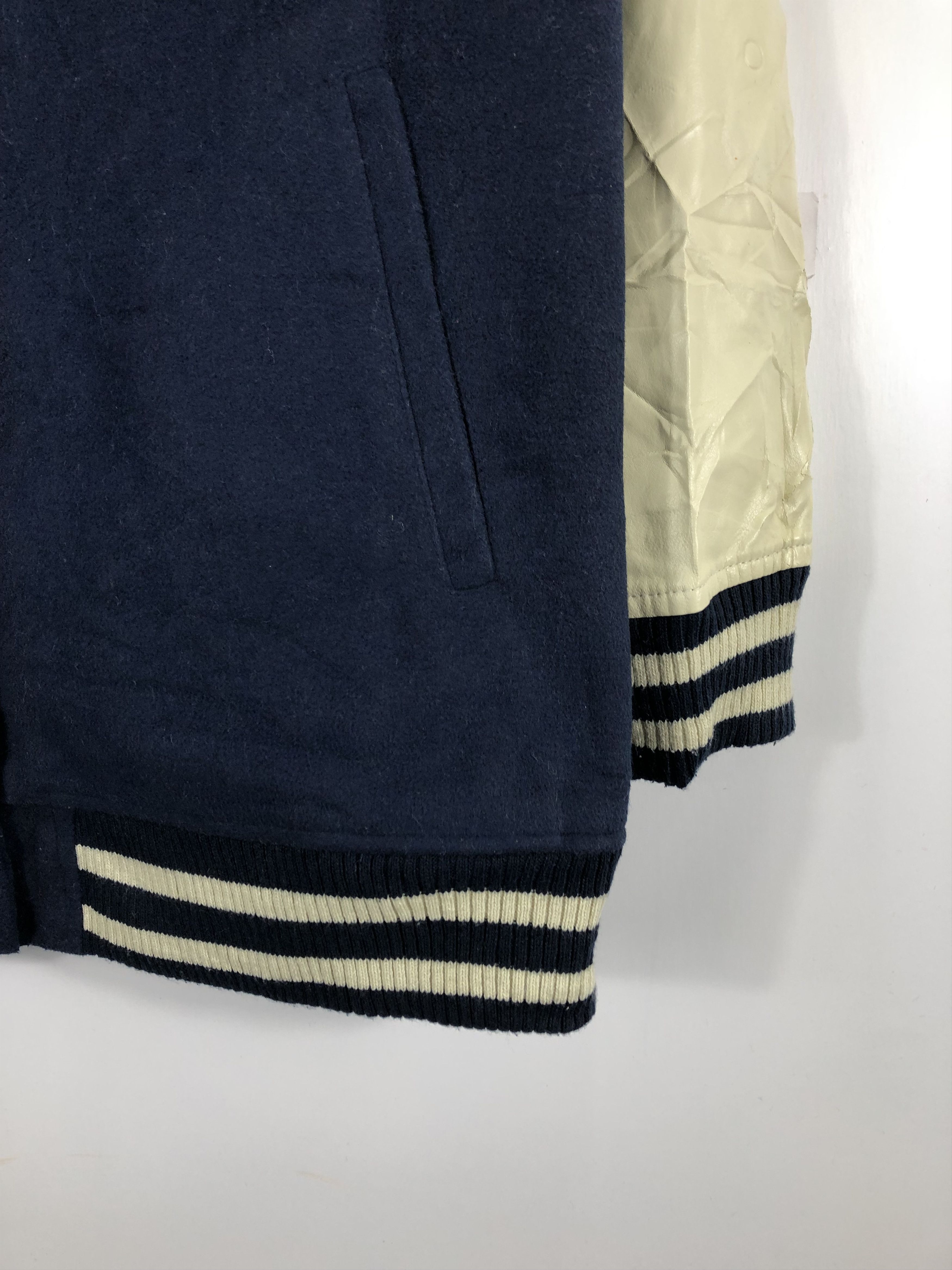 Japanese Brand Vintage Japanese Brand Browny Varsity Leather Sleeve V0244 Size US L / EU 52-54 / 3 - 5 Thumbnail