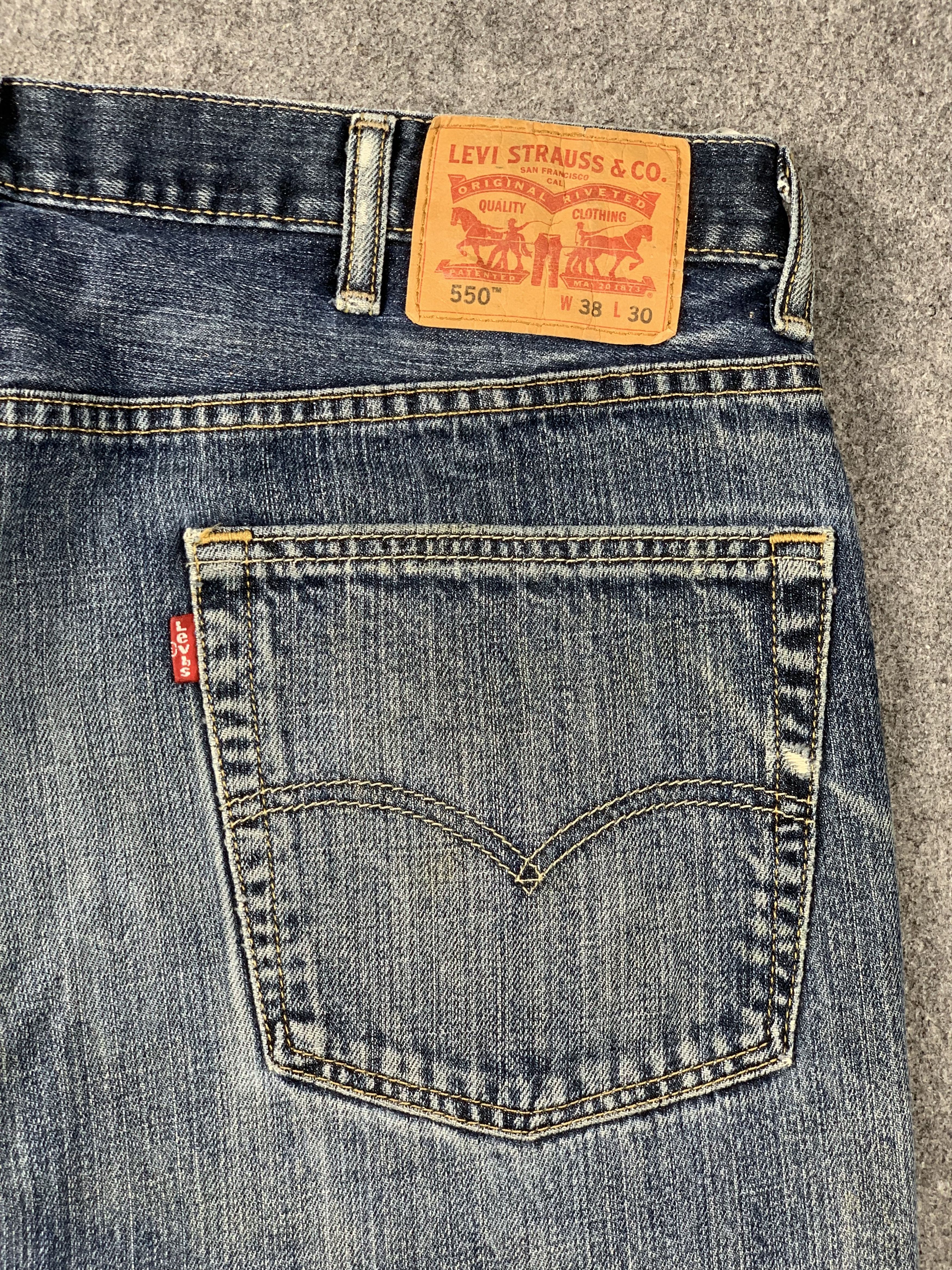 Levi's Vintage Levis 550 Faded Blue Jeans DP2097 Size US 36 / EU 52 - 14 Thumbnail