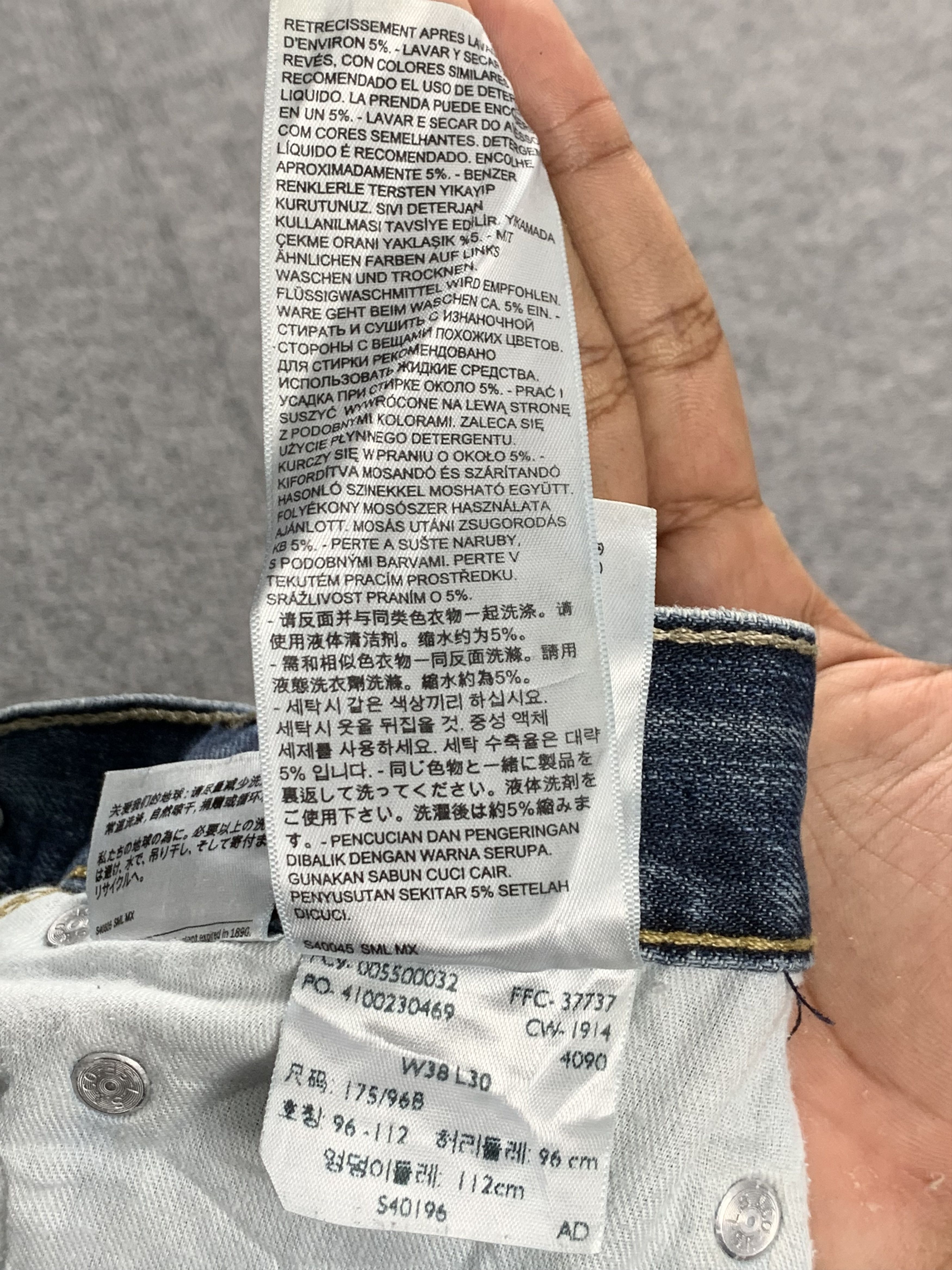 Levi's Vintage Levis 550 Faded Blue Jeans DP2097 Size US 36 / EU 52 - 8 Thumbnail