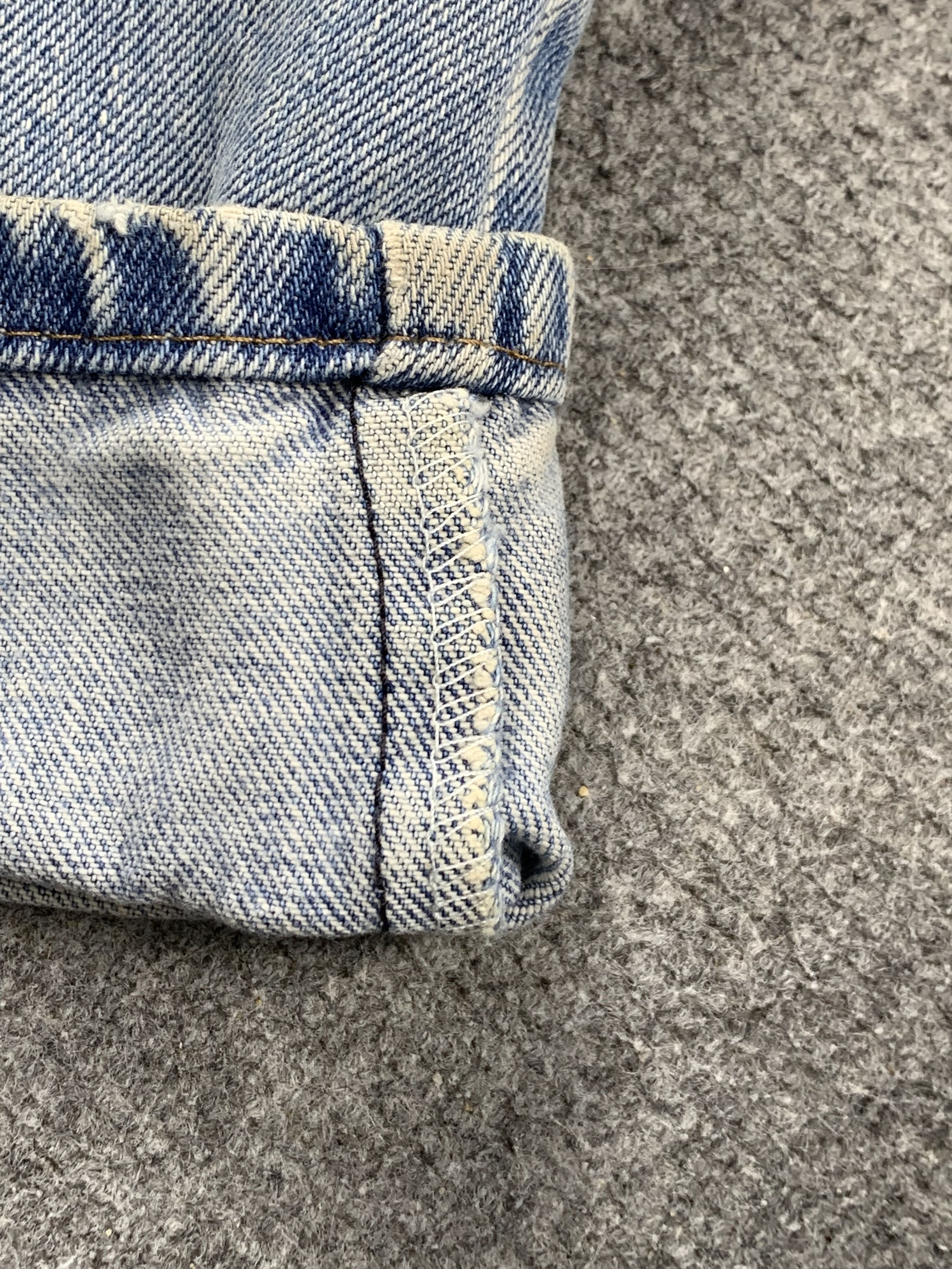 Levi's Vintage Levis 505 Light Wash Jeans DP2119 Size US 31 - 11 Thumbnail