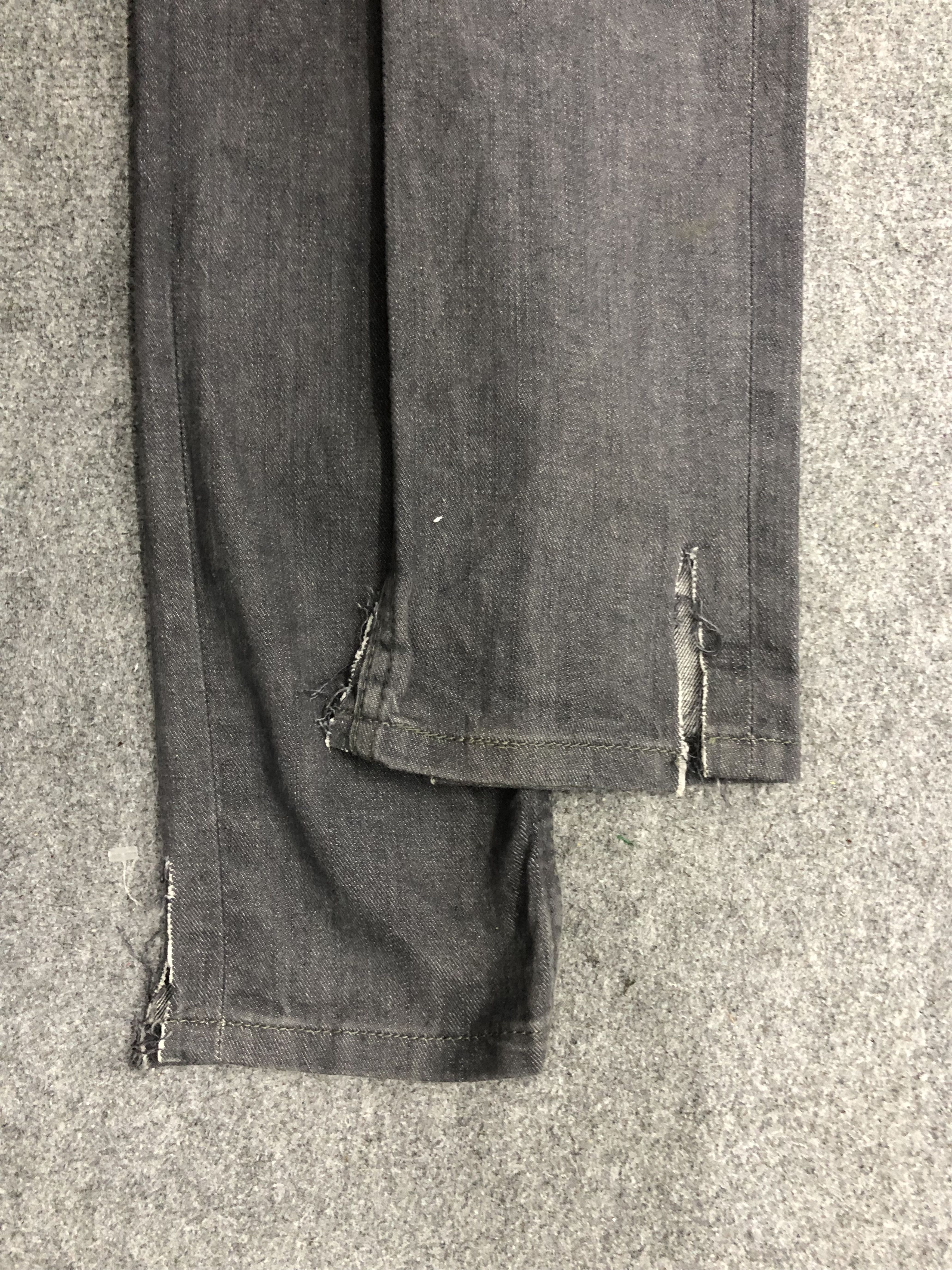 Levi's Vintage Levis 510 Jeans DP1088 Size US 27 - 11 Thumbnail