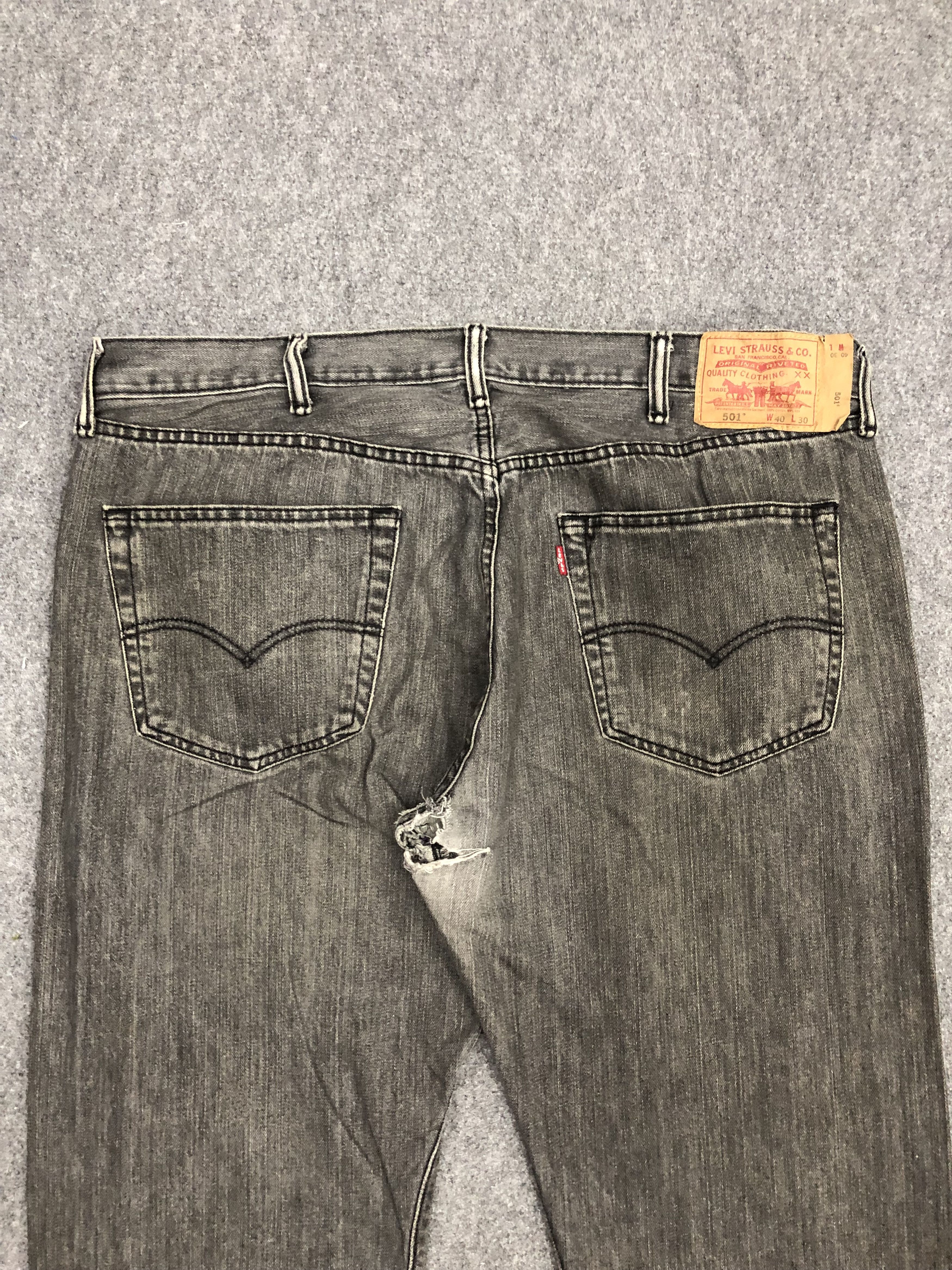 Levi's Vintage Levis 501 Faded Black Jeans DP1087 Size US 40 / EU 56 - 4 Thumbnail