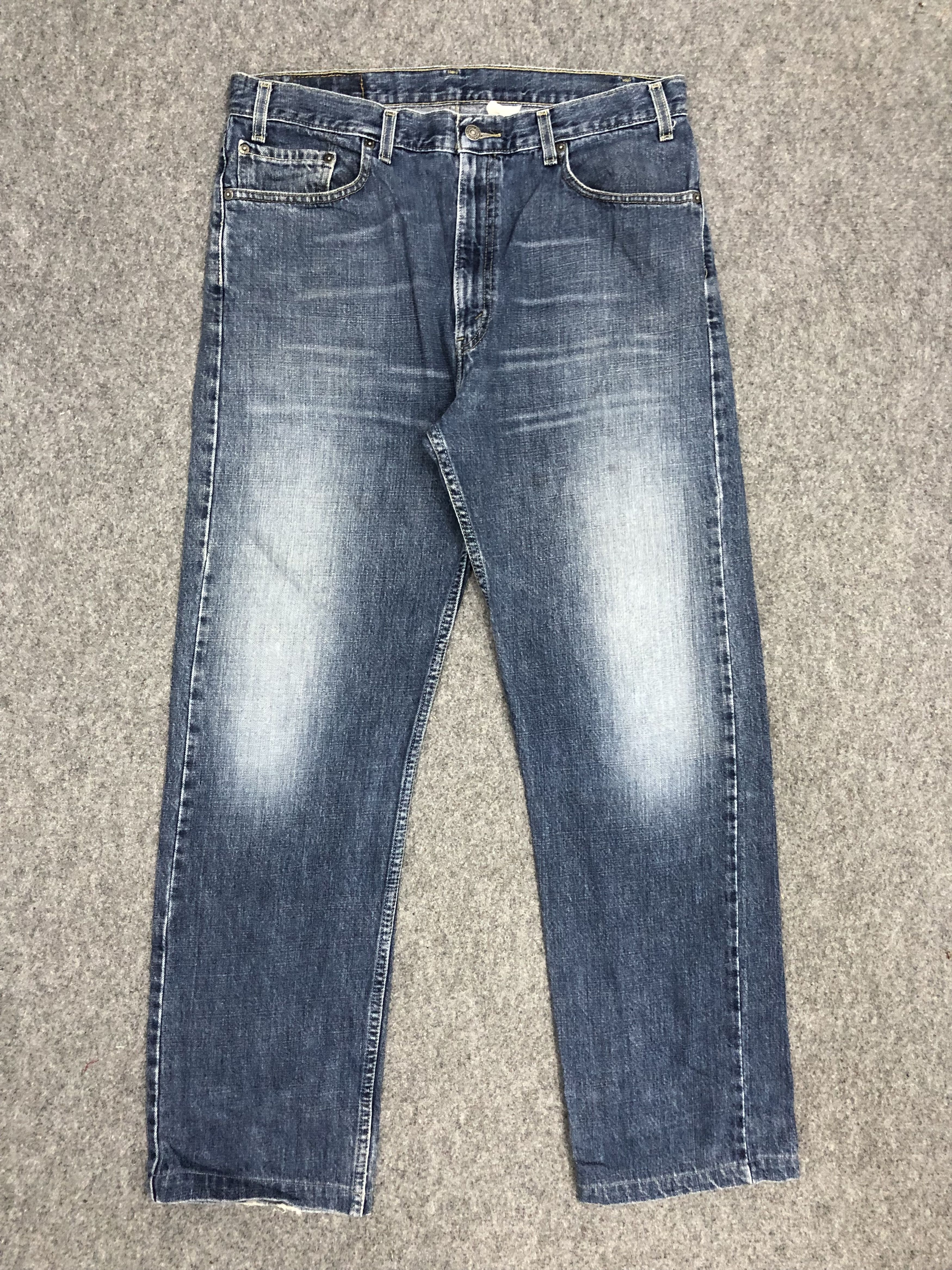 Levi's Vintage Levis 505 Light Wash Jeans DP1245 Size US 36 / EU 52 - 1 Thumbnail