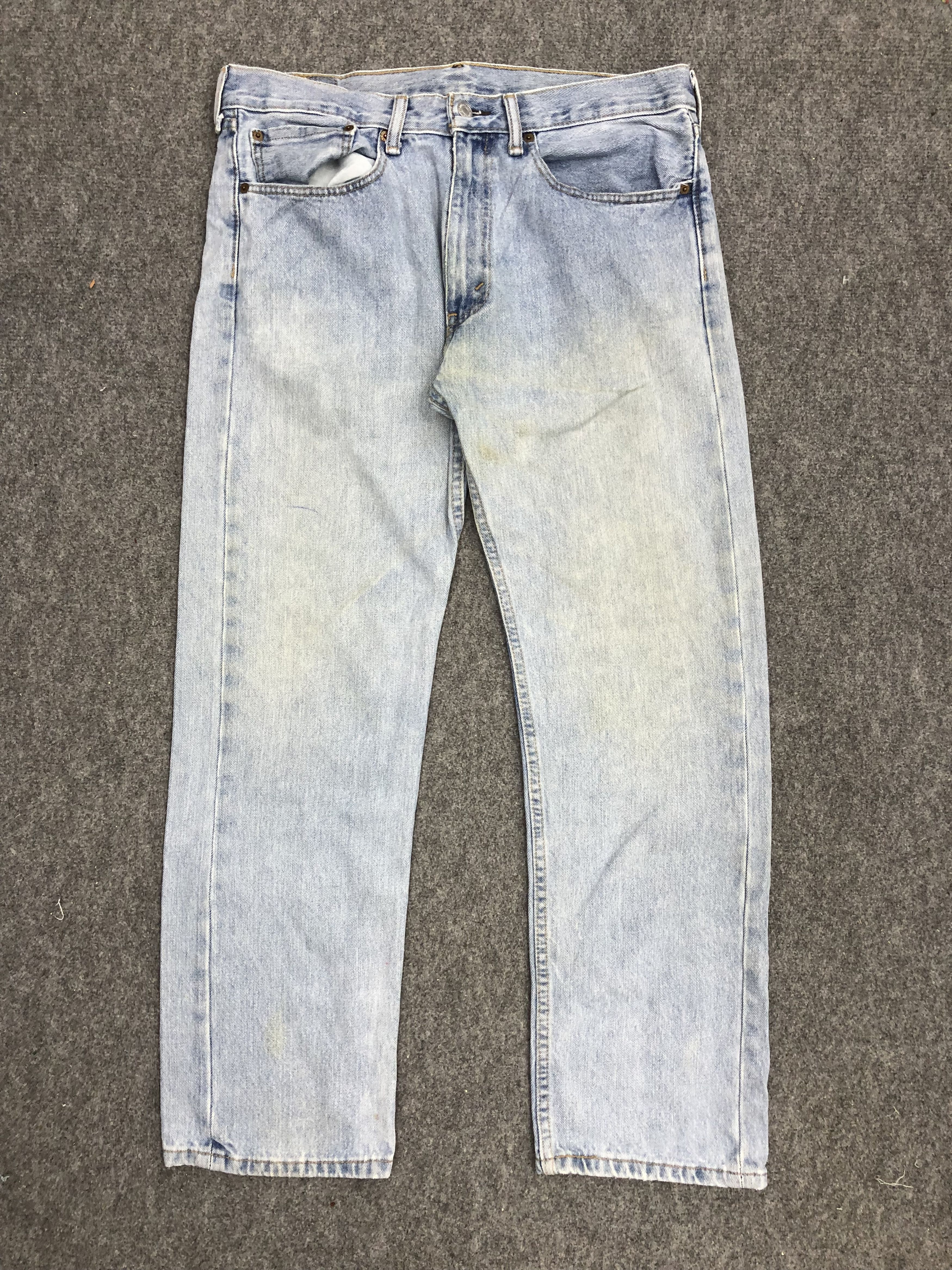 Levi's Vintage Levis 505 Light Wash Jeans DP1183 Size US 36 / EU 52 - 1 Thumbnail
