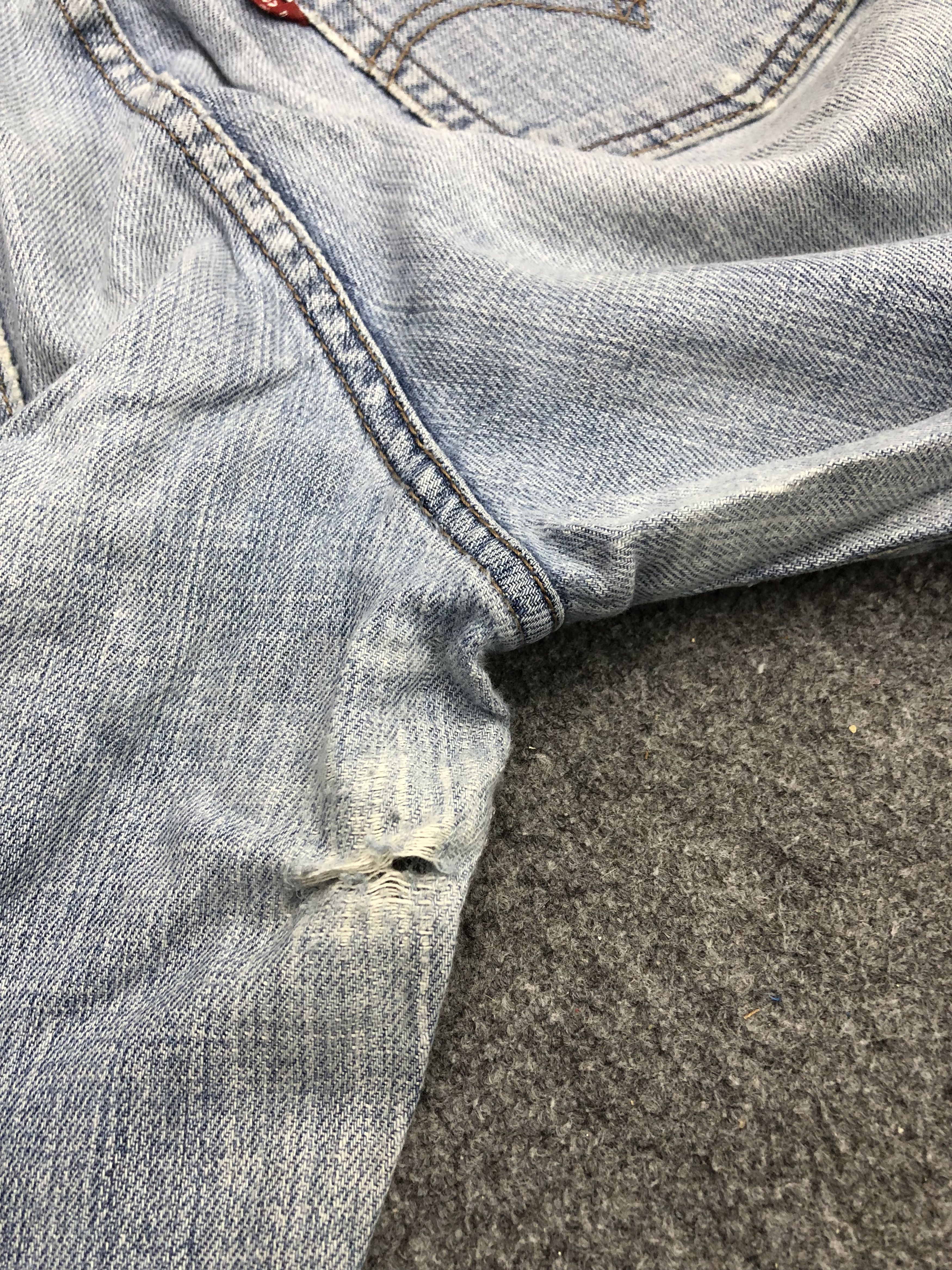Levi's × Vintage Vintage Levis 505 Light Wash Jeans DP1159 Size US 34 / EU 50 - 11 Thumbnail