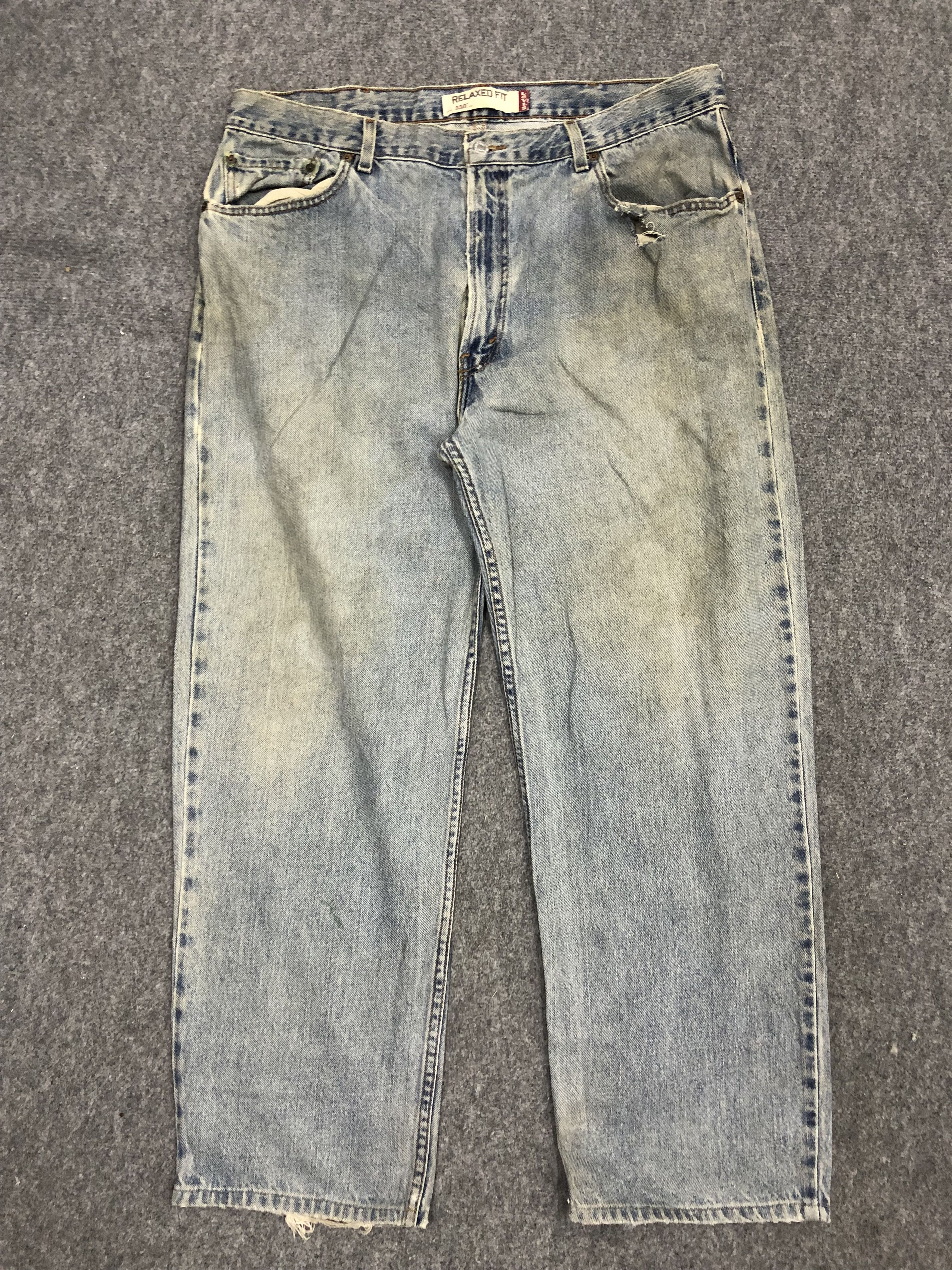 Levi's Vintage Levis 550 Jeans DP1106 Size US 39 - 1 Thumbnail