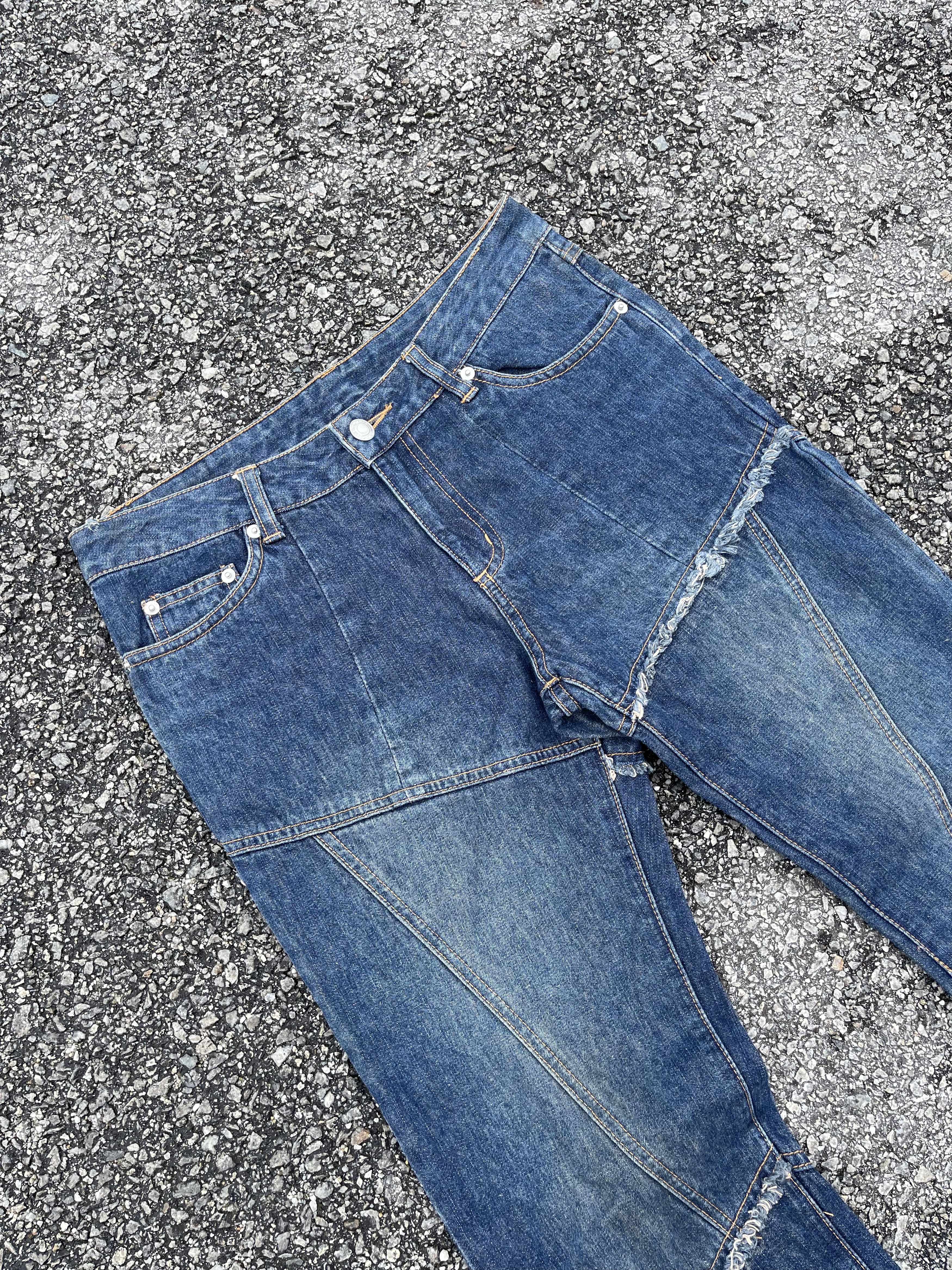 If Six Was Nine × Le Grande Bleu (L.G.B.) Vintage Flared Asymmetric Jeans Hysteric Glamour Lil Uzi Size US 30 / EU 46 - 3 Thumbnail