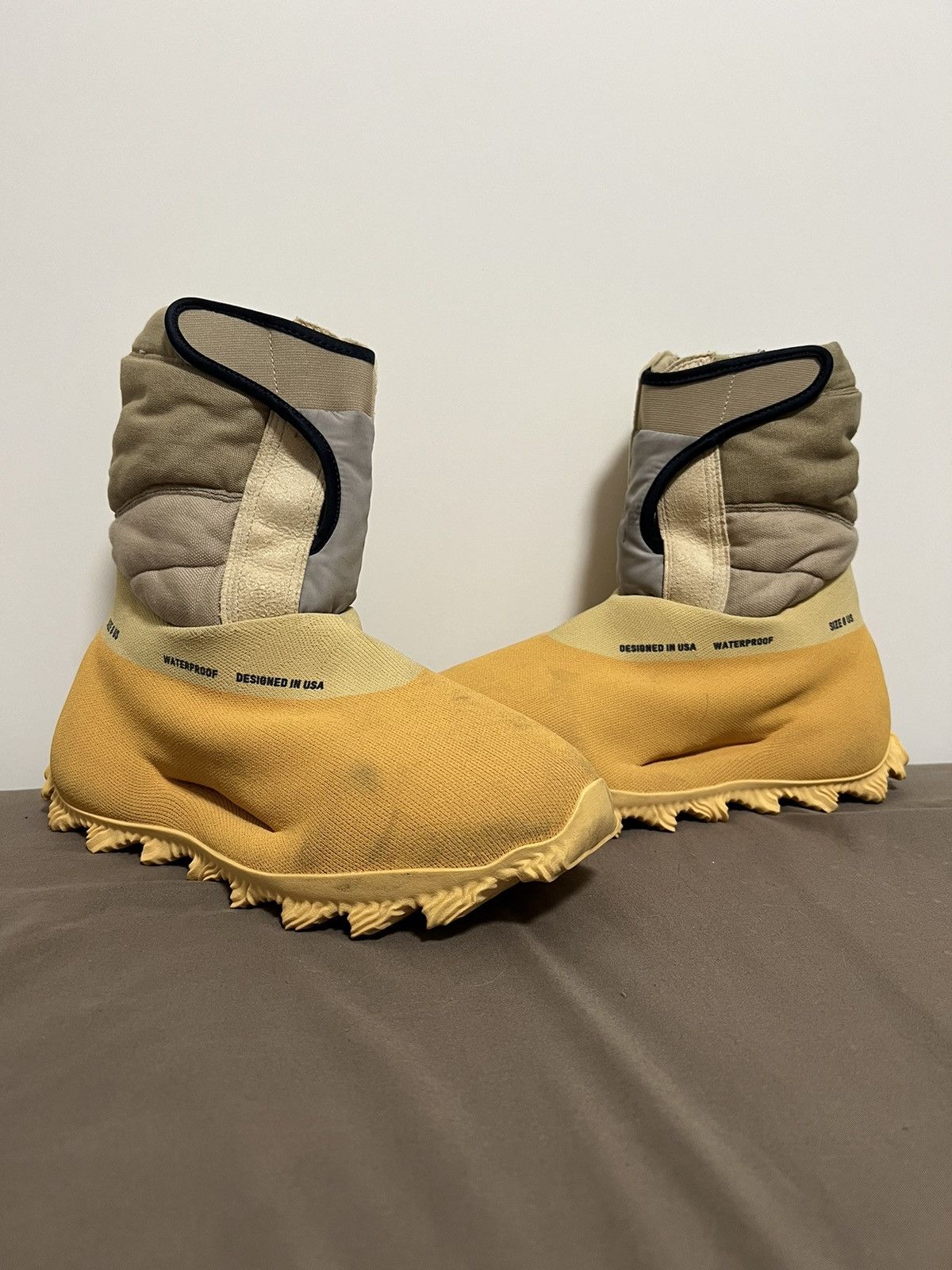 yzy knit rnr sulfur