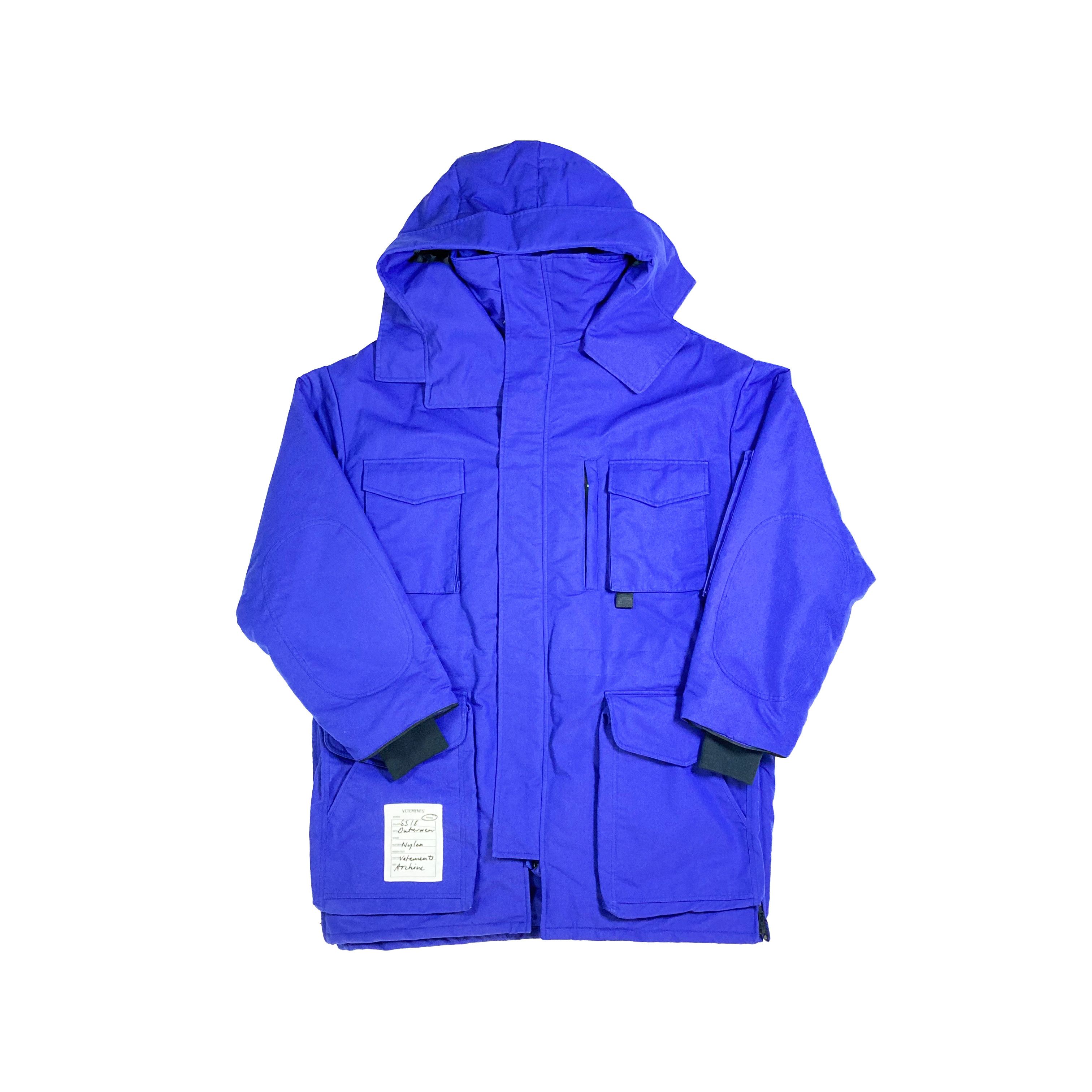 Vetements *RARE* 19SS VETEMENTS Parka in Bleu | Grailed