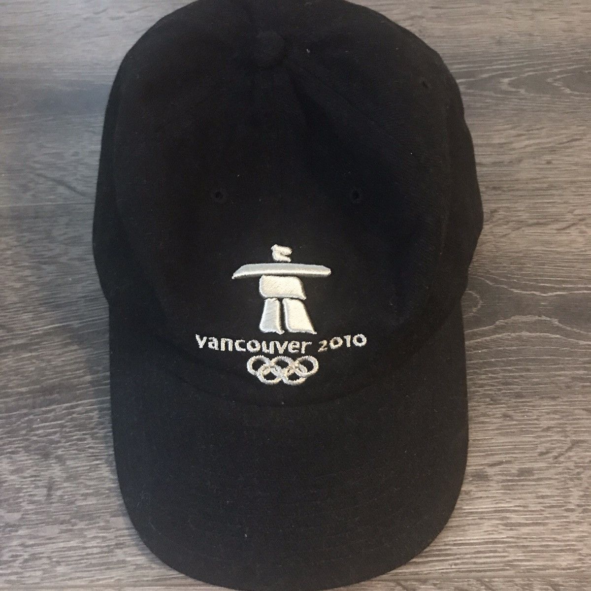 Vintage Vancouver 2010 Olympics Black Strapback Hat Cap Size ONE SIZE - 1 Thumbnail