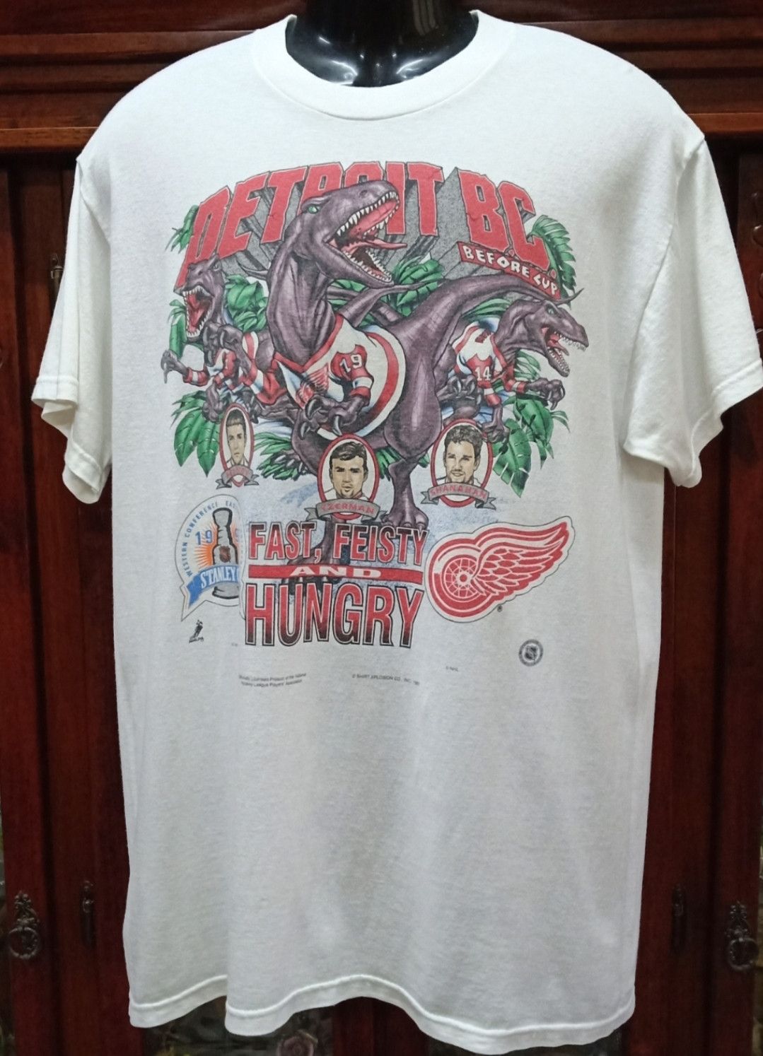NHL × Vintage Vintage 90s NHL Detroit Red Wings T-shirt Size US L / EU 52-54 / 3 - 1 Thumbnail