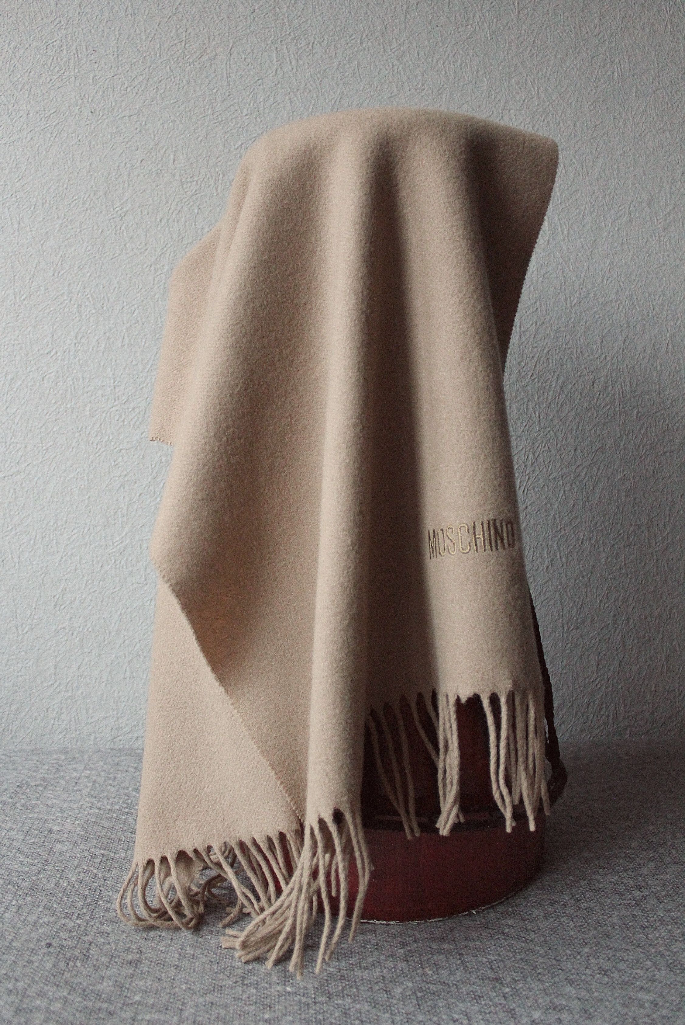 Moschino Vintage Camel Brown Long Scarf Extrafine Merino Wool Size ONE SIZE - 3 Thumbnail