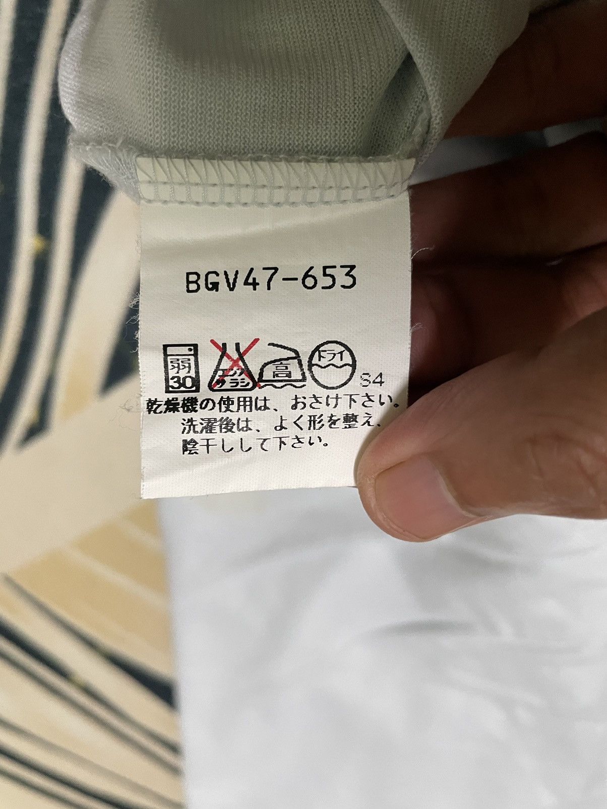 Burberry × Designer Vintage Long Sleeve Small Logo Burberry Size US L / EU 52-54 / 3 - 7 Thumbnail