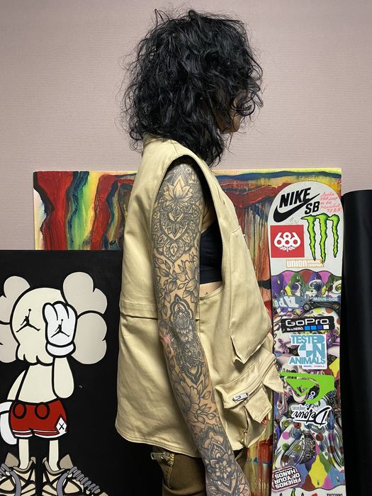 air jordan x travis cactus jack utility vest khaki desert