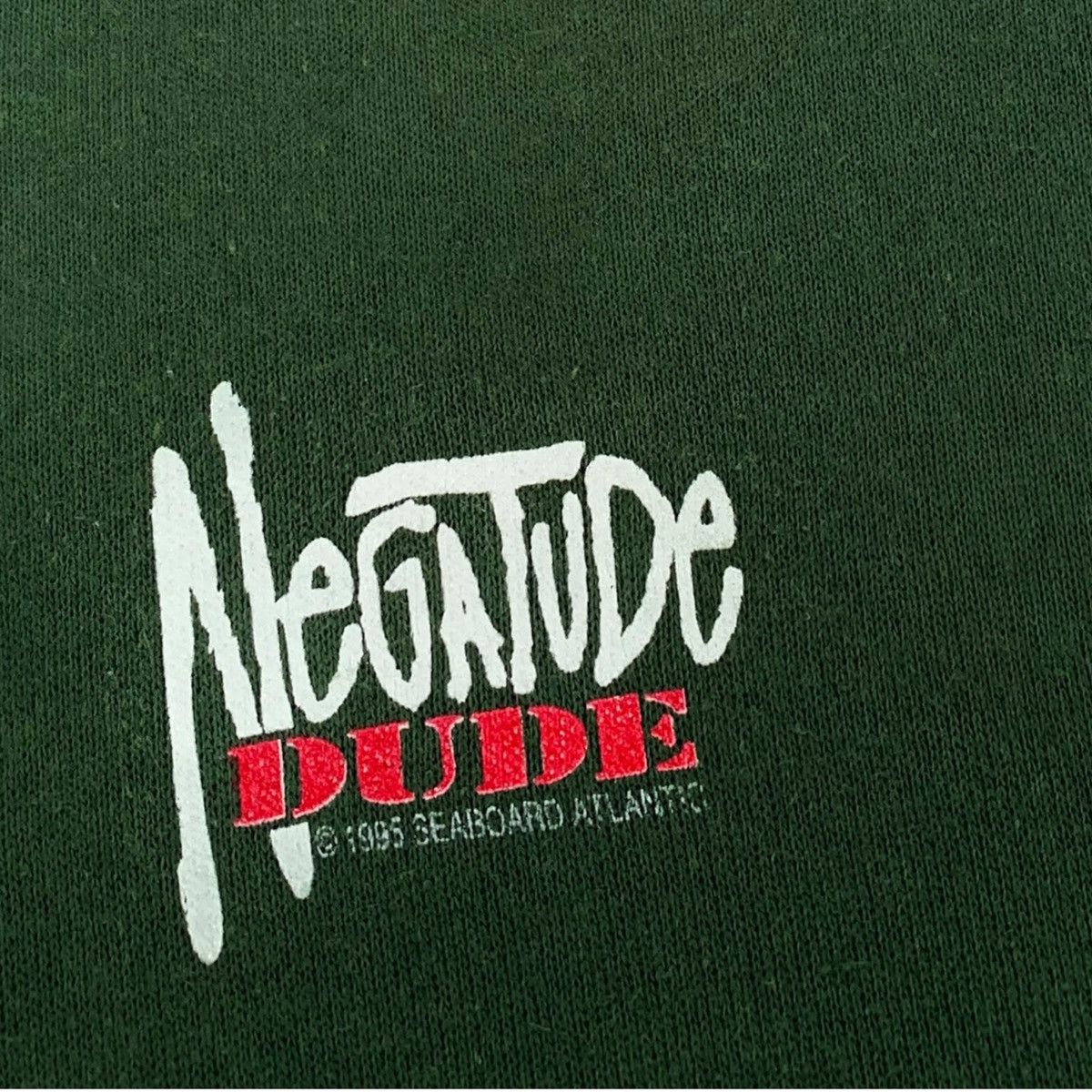 Tultex VTG Negatude Dude Christmas Holiday 1995 Sweatshirt Size US L / EU 52-54 / 3 - 3 Thumbnail