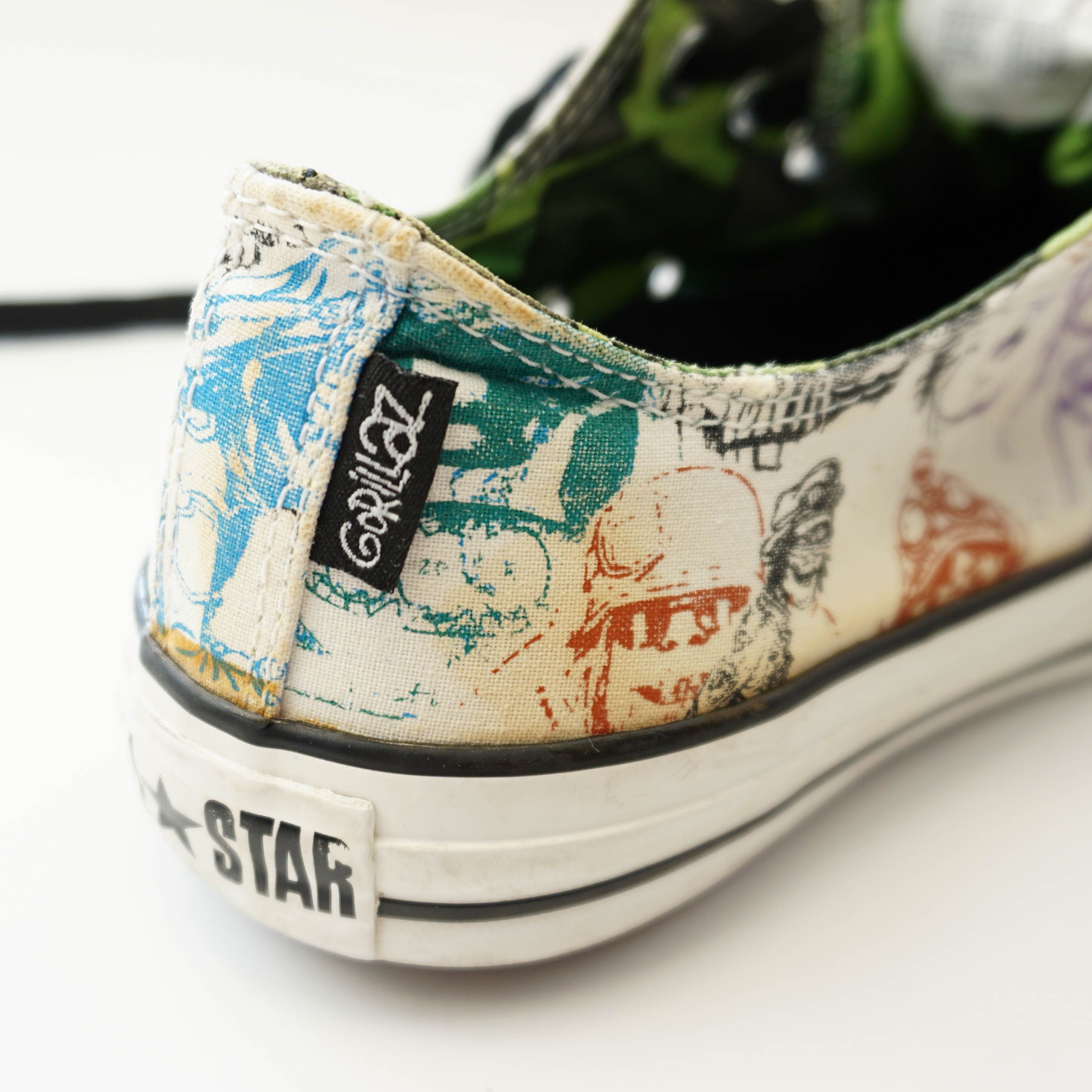 Converse gorillaz size 6 sale