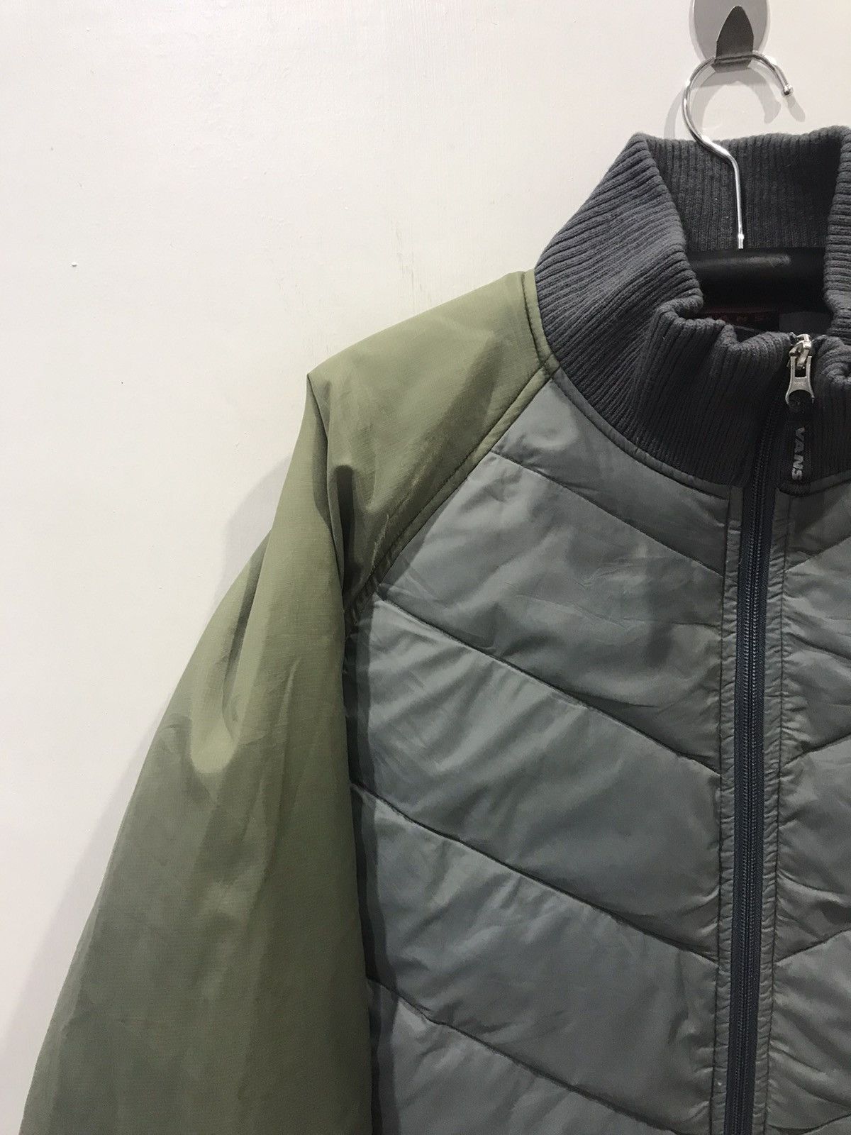Vans × Vintage Vans Skateboard Streetwear Light Puffer Jacket Size US L / EU 52-54 / 3 - 4 Thumbnail