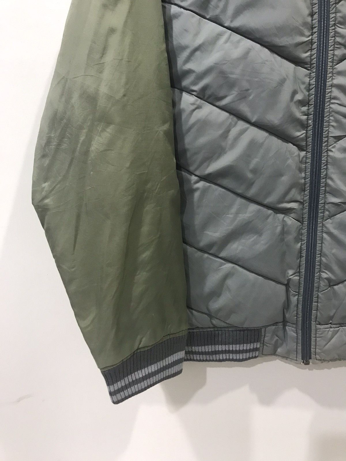 Vans × Vintage Vans Skateboard Streetwear Light Puffer Jacket Size US L / EU 52-54 / 3 - 6 Thumbnail