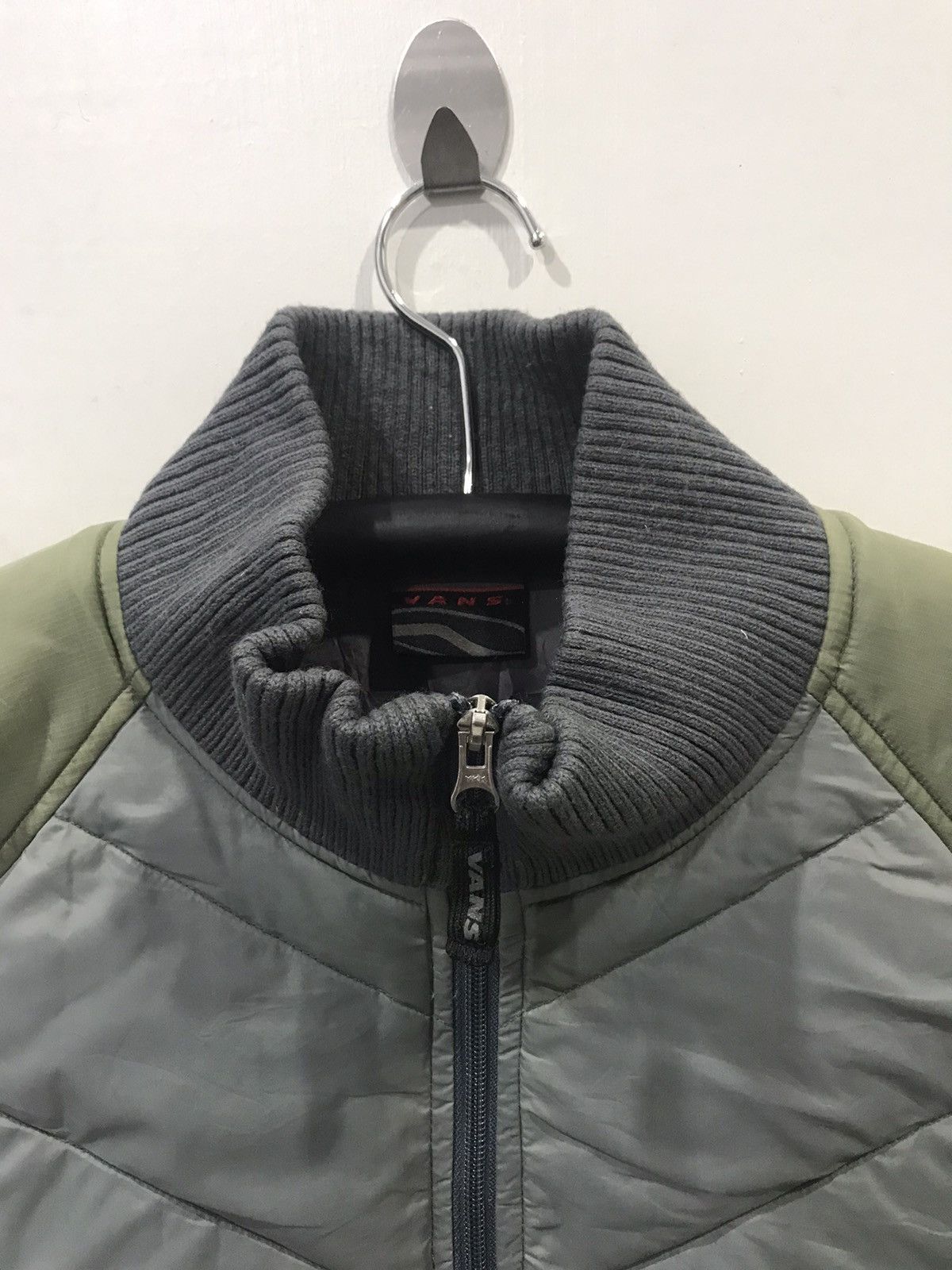 Vans × Vintage Vans Skateboard Streetwear Light Puffer Jacket Size US L / EU 52-54 / 3 - 2 Thumbnail