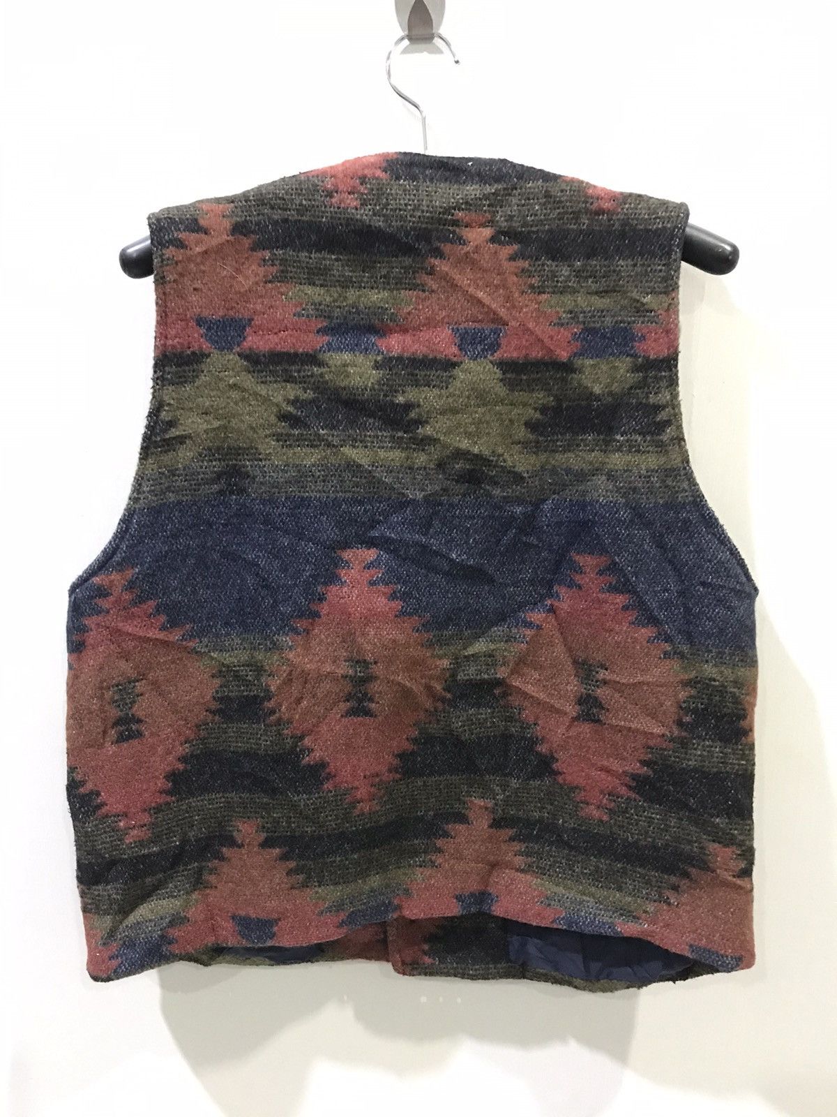 Uniqlo UNIQLO Navajo Wool Vest Size US M / EU 48-50 / 2 - 5 Thumbnail