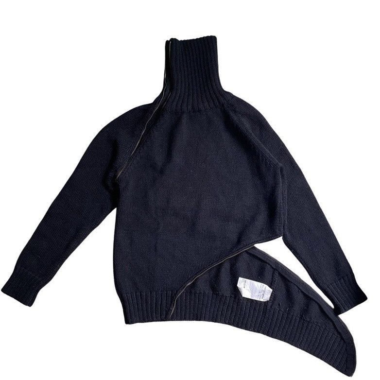 Dolce & Gabbana Runway AW03 Twisted Zip Wool Sweater | Grailed
