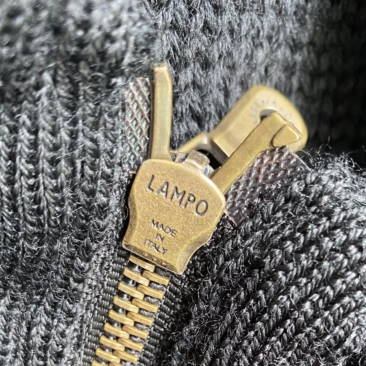 Dolce & Gabbana Runway AW03 Twisted Zip Wool Sweater Size US M / EU 48-50 / 2 - 6 Thumbnail