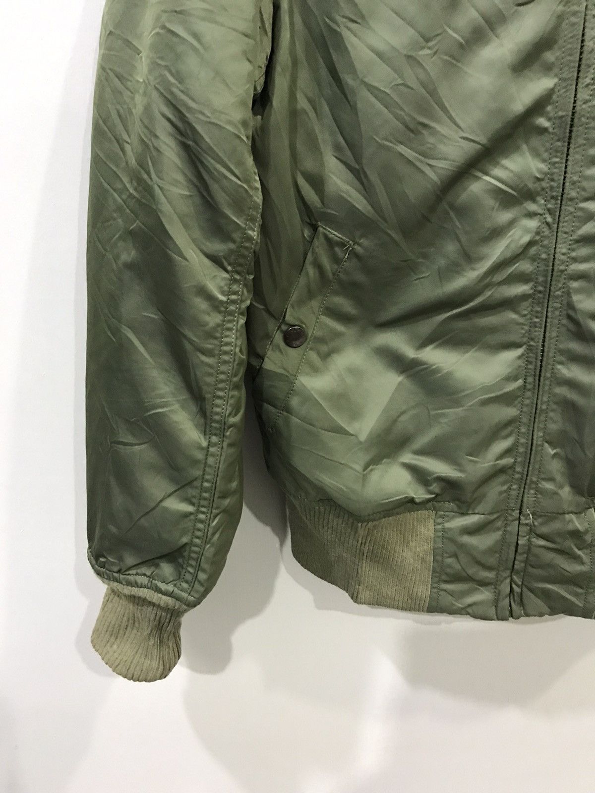 Alpha Industries ALPHA INDUSTRIES Bomber Flight Jacket Size US S / EU 44-46 / 1 - 6 Thumbnail