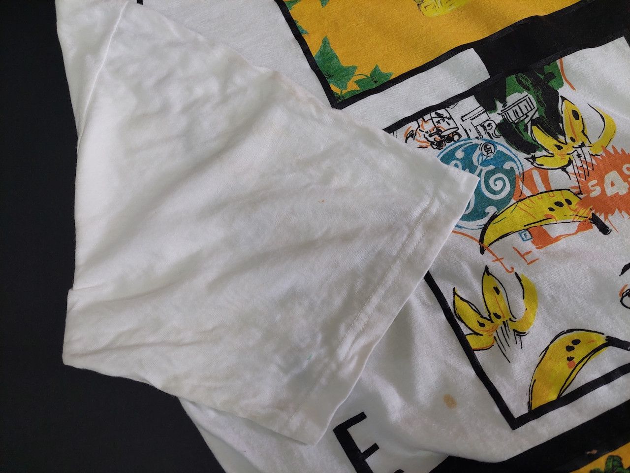 Versace Jeans Couture × Vintage VINTAGE 90s VERSACE JEAN COUTURE ART TSHIRT Size US M / EU 48-50 / 2 - 11 Thumbnail